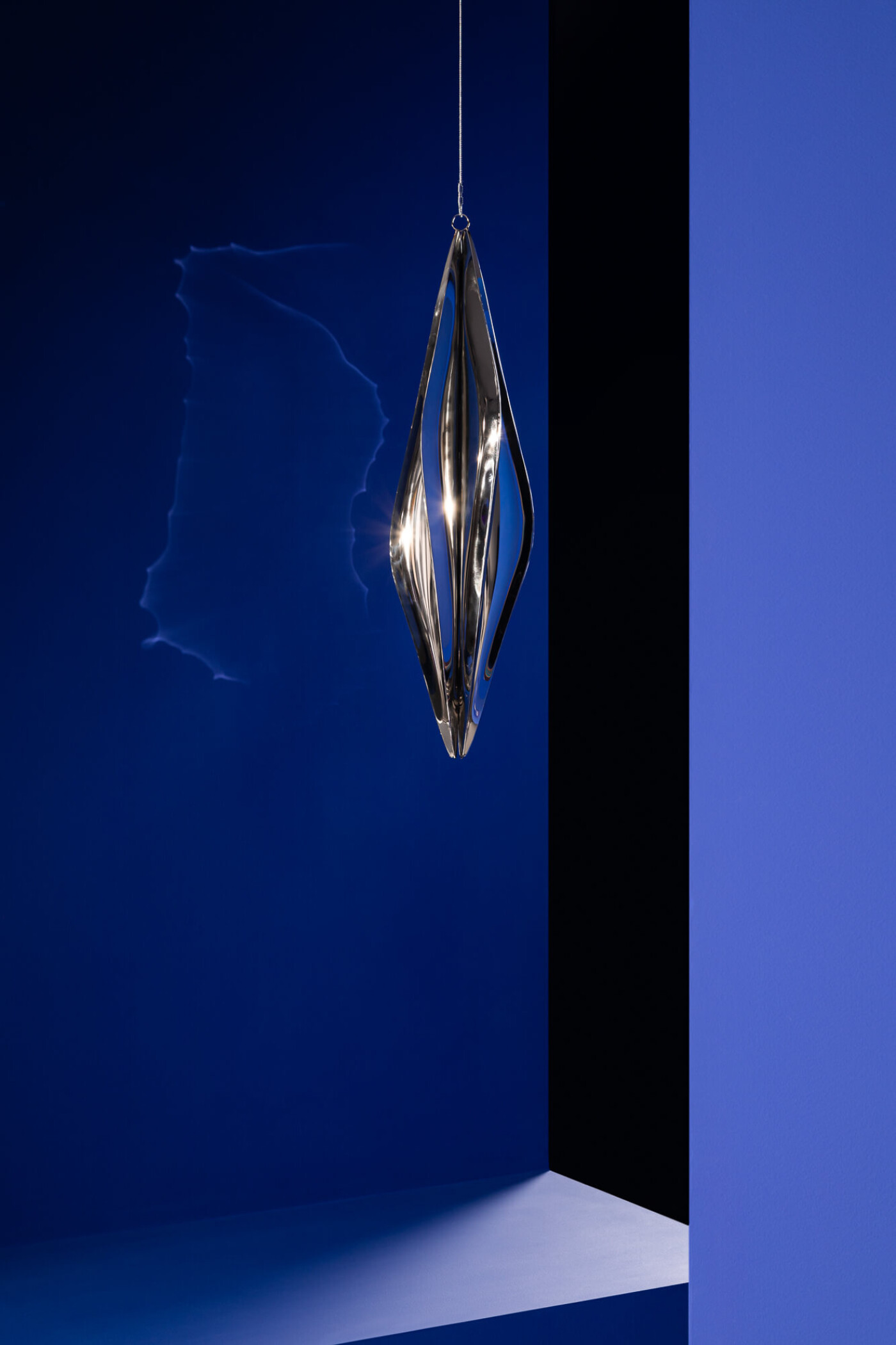 Zieta_Revolve_inox_polished