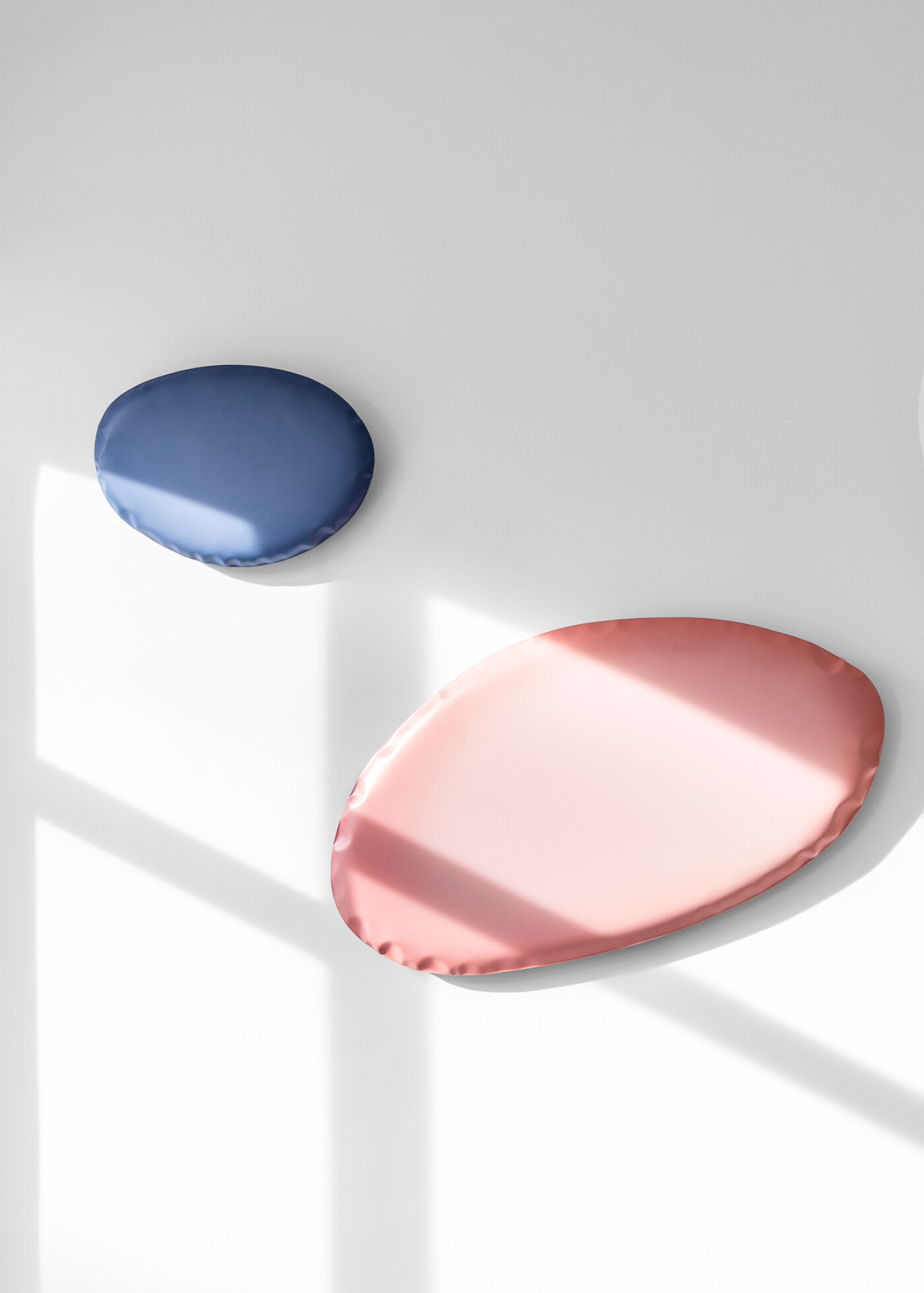 Zieta_TAFLA_O_white_matt_blue_matt_pink_matt_Cotton_Candy_Collection_photo_by_Weronika_Trojanowska_1