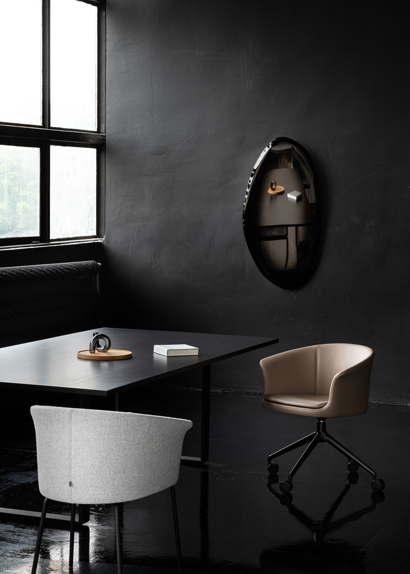 Zieta_TAFLA_O_Mirror_dark_matter_Transitions_Collection_credits_Noti_photo_Weronika_Trojanowska_1