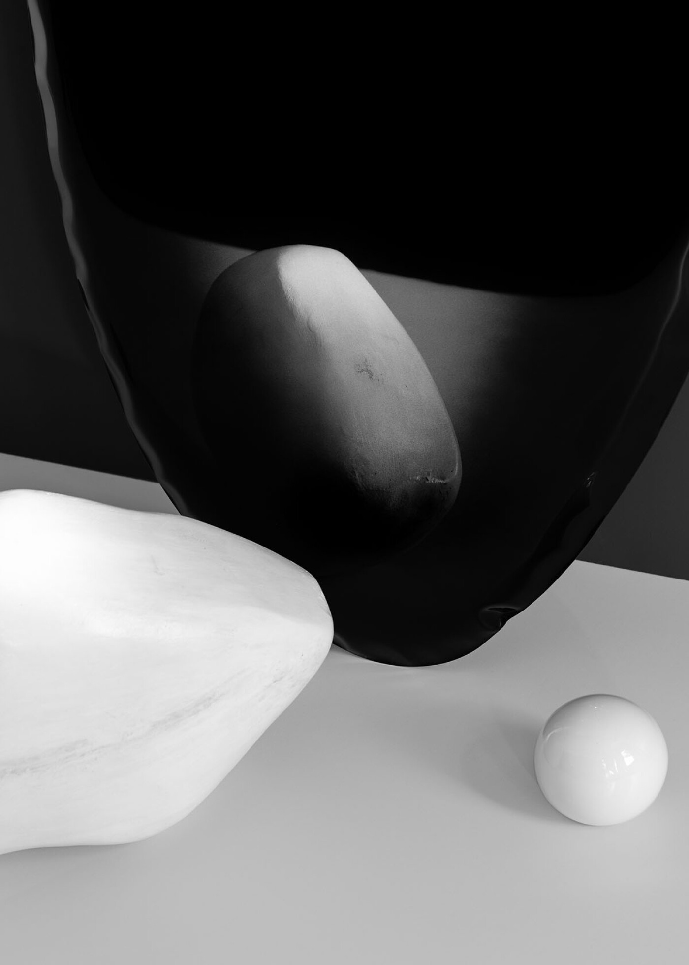 Zieta_TAFLA_O_Mirror_dark_matter_Transitions_Collection_photo_Weronika_Trojanowska_scenography_Ula_Kaczmarek_4