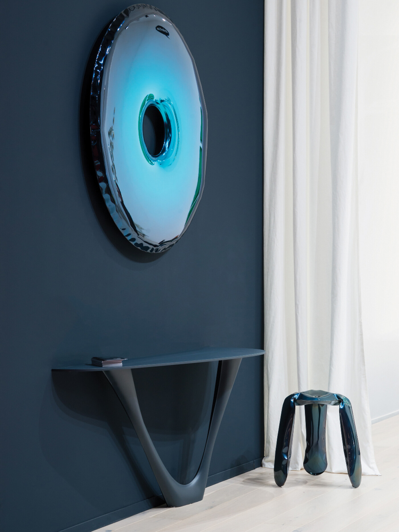 zieta_rondo_gradnient_deep_space_blue_hq_3 (1)