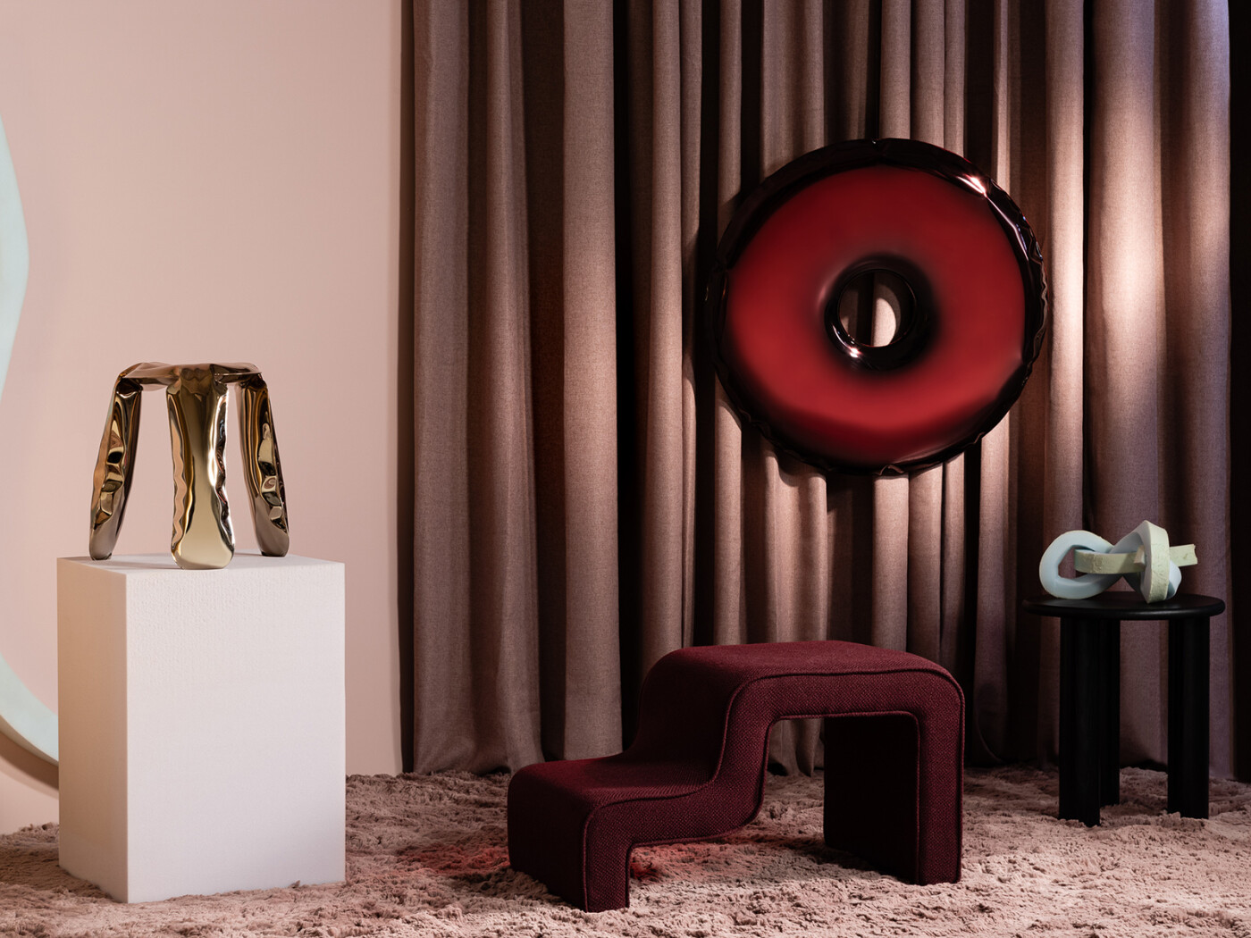 Zieta_RONDO_Mirror_red_rubin_Transitions_Collection_photo_Weronika_Trojanowska_scenography_Ula_Kaczmarek_3