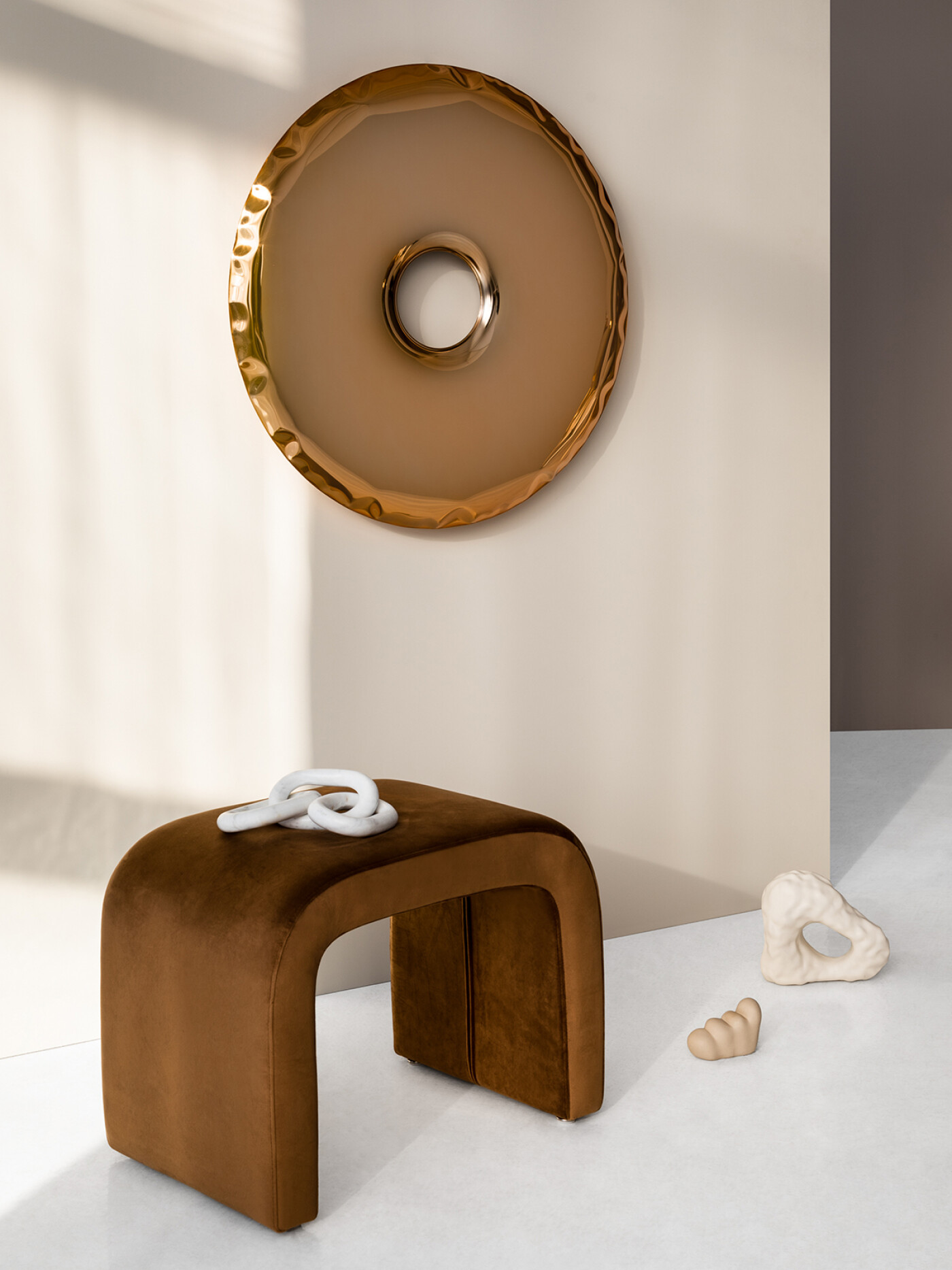 Zieta_RONDO_Mirror_rose_gold_Aurum_Collection_photo_by_Weronika_Trojanowska_2