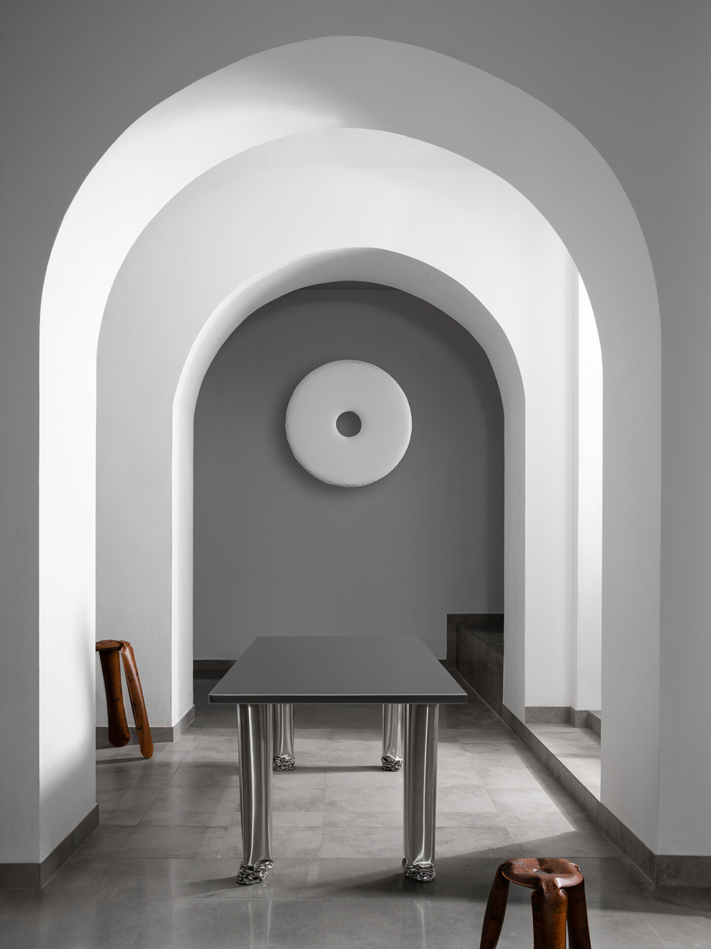 Zieta_CRASH_TABLE_inox_Zieta_Collection_RONDO_white_matt_Cotton_Candy_Collection_PLOPP_Stool_Standard_Kitchen_photo_by_Weronika_Trojanowska