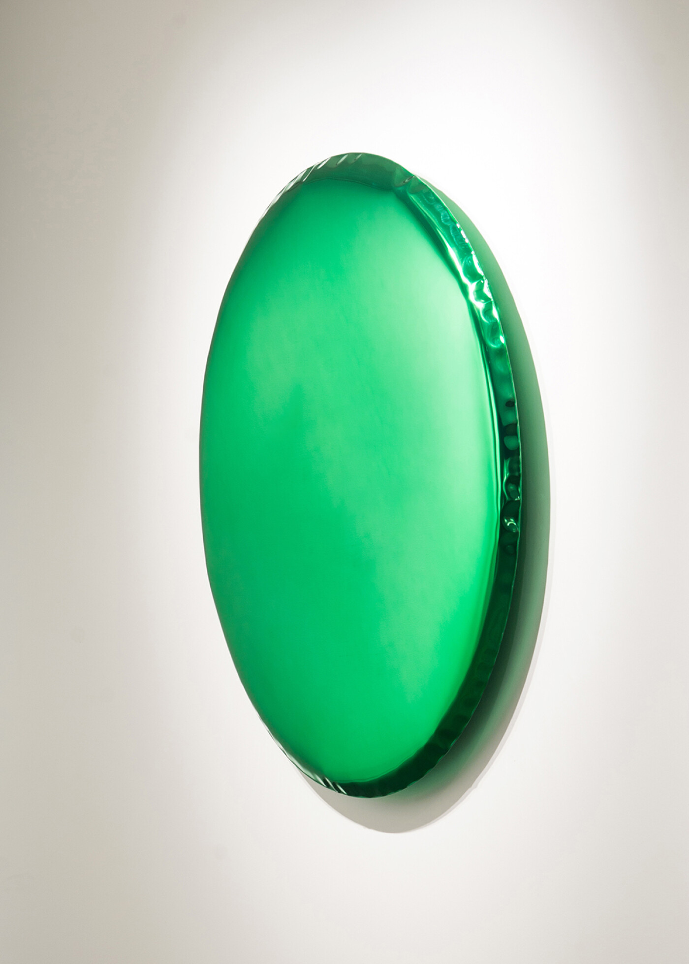 Zieta_OKO_Mirror_Emerald_Gradient_Collection_Interior_2