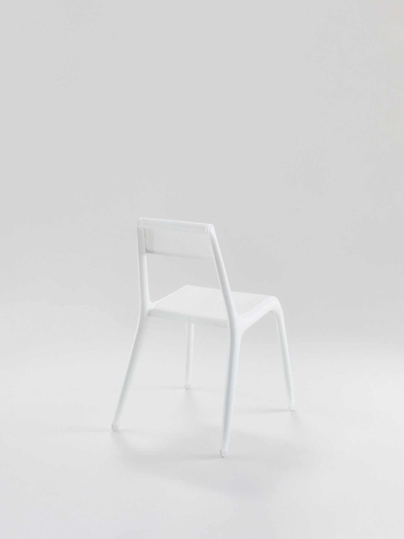 Zieta_ULTRALEGGERA_Chair_white_ matt_RAL_9010_Zieta_Collection_photo-Ernest_Winczyk_2