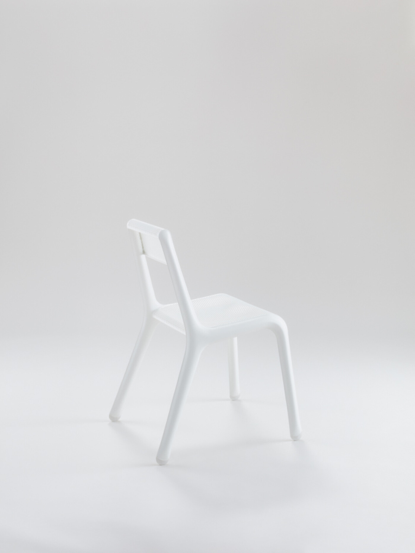 Zieta_ULTRALEGGERA_Chair_white_ matt_RAL_9010_Zieta_Collection_photo-Ernest_Winczyk_3