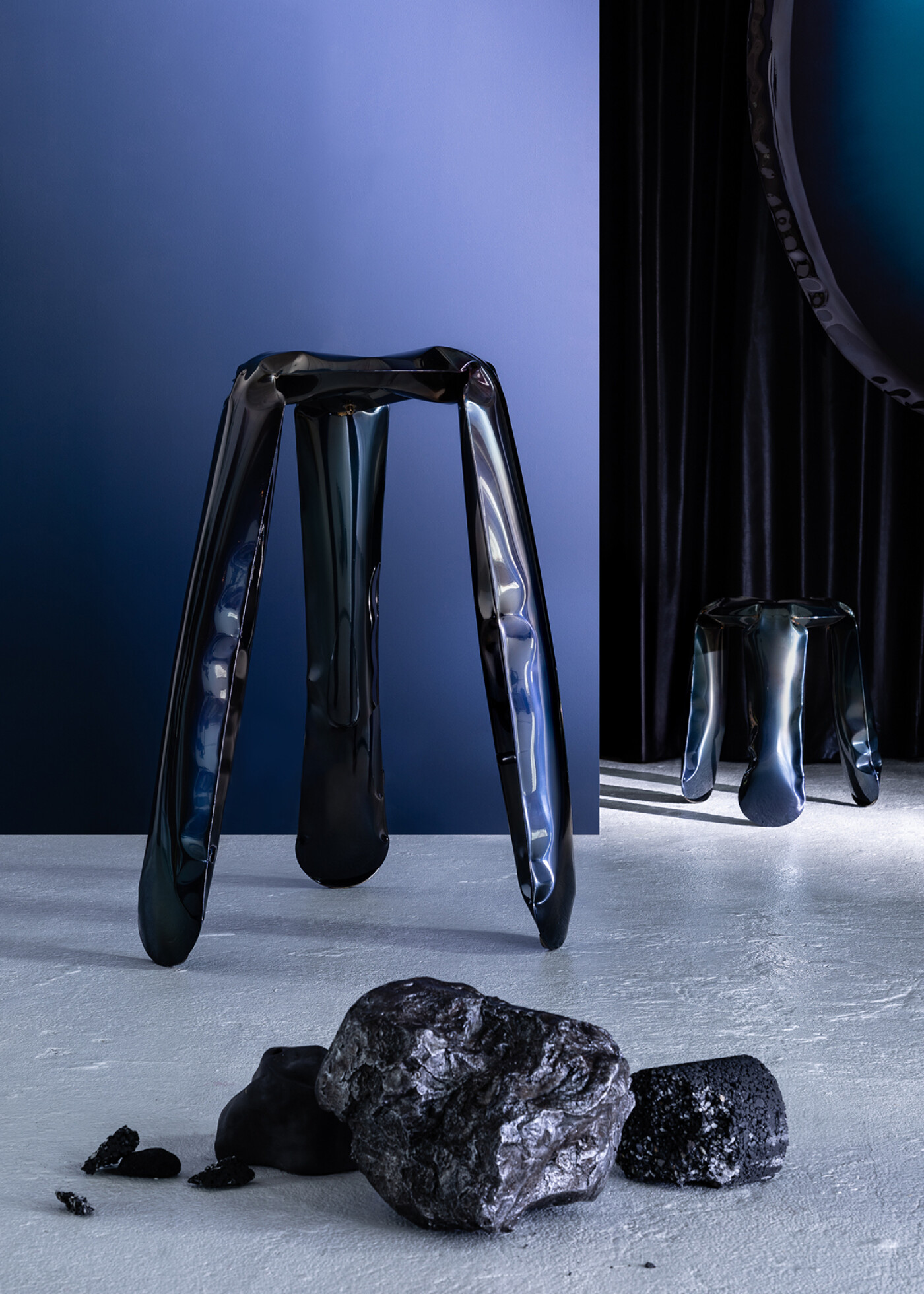 Zieta_PLOPP_KITCHEN_STOOL_COSMIC_blue_HEAT_Collection_photo