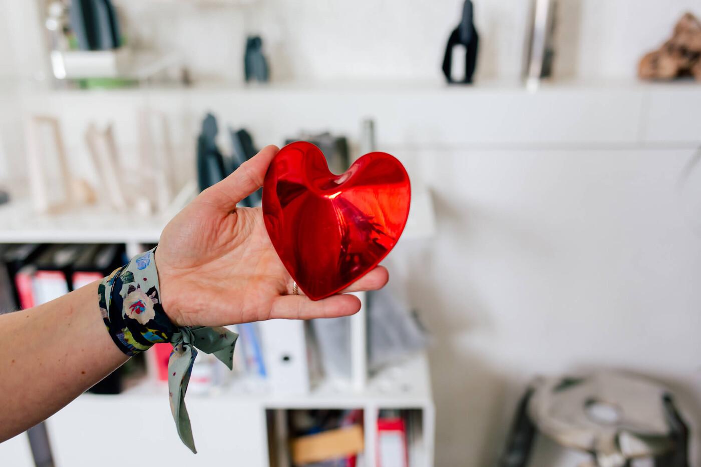 Zieta_HOT_HEART_true_red_Zieta_Colection_fot_Agata-Maziarz-hygge-blog