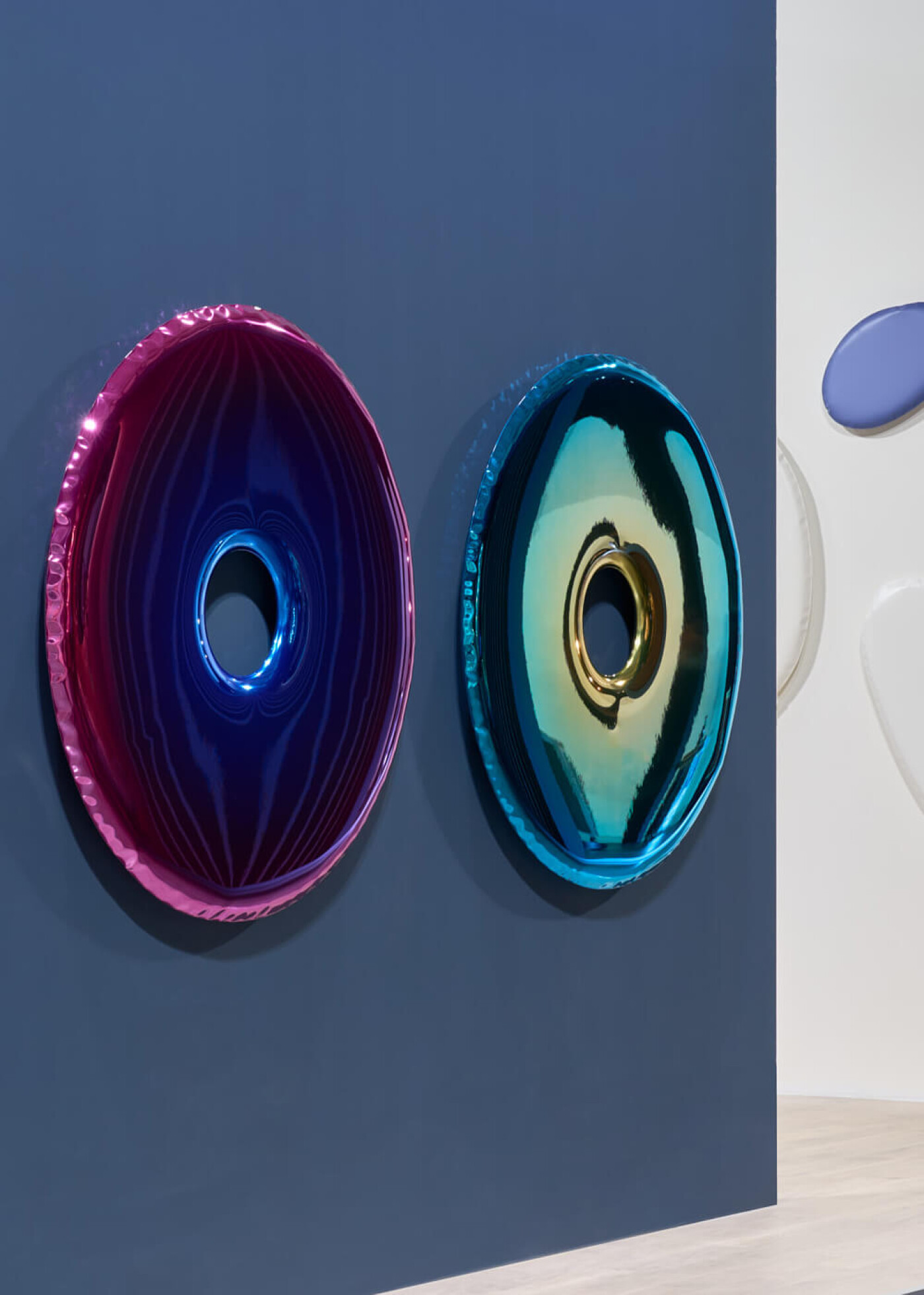 Zieta_RONDO_mirror_helix_nebula_tanzanite_amethyst_transition_collection_photo TRENDNOMAD Michał Mazur