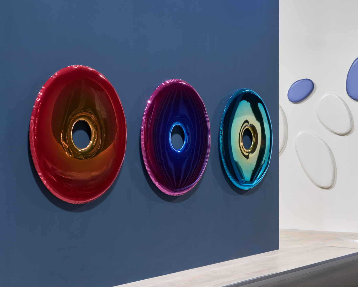 Zieta-_rondo_helix_nebula_TS_TA_RT_tafla_o_candy_blue_white