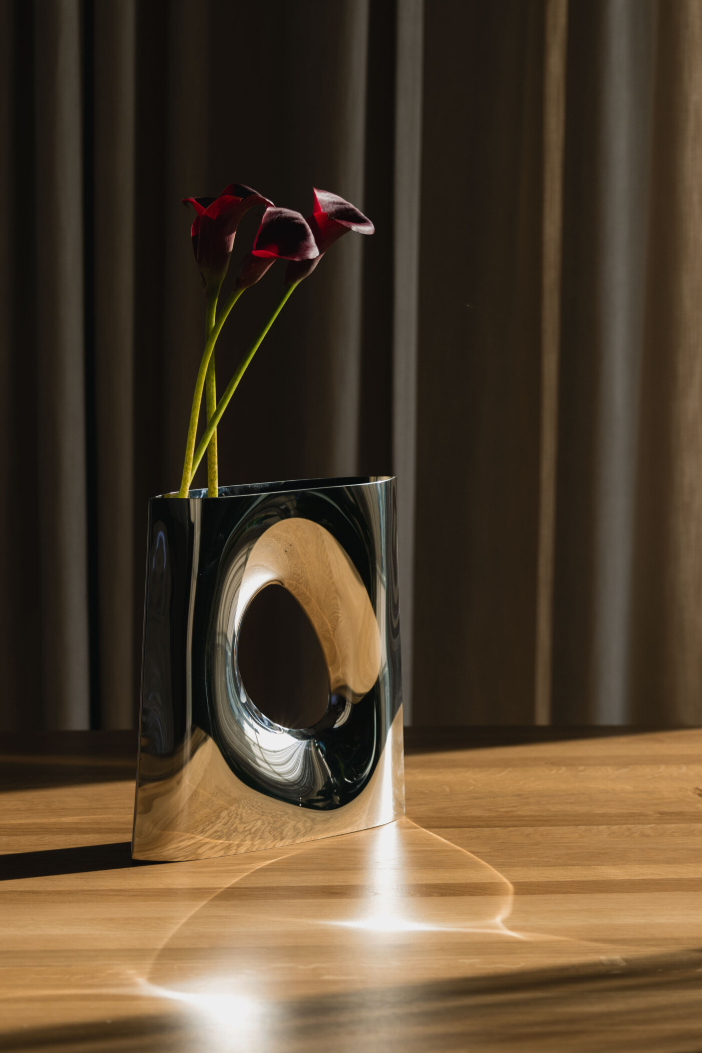 ZIETA_KARAVA_vase_fot