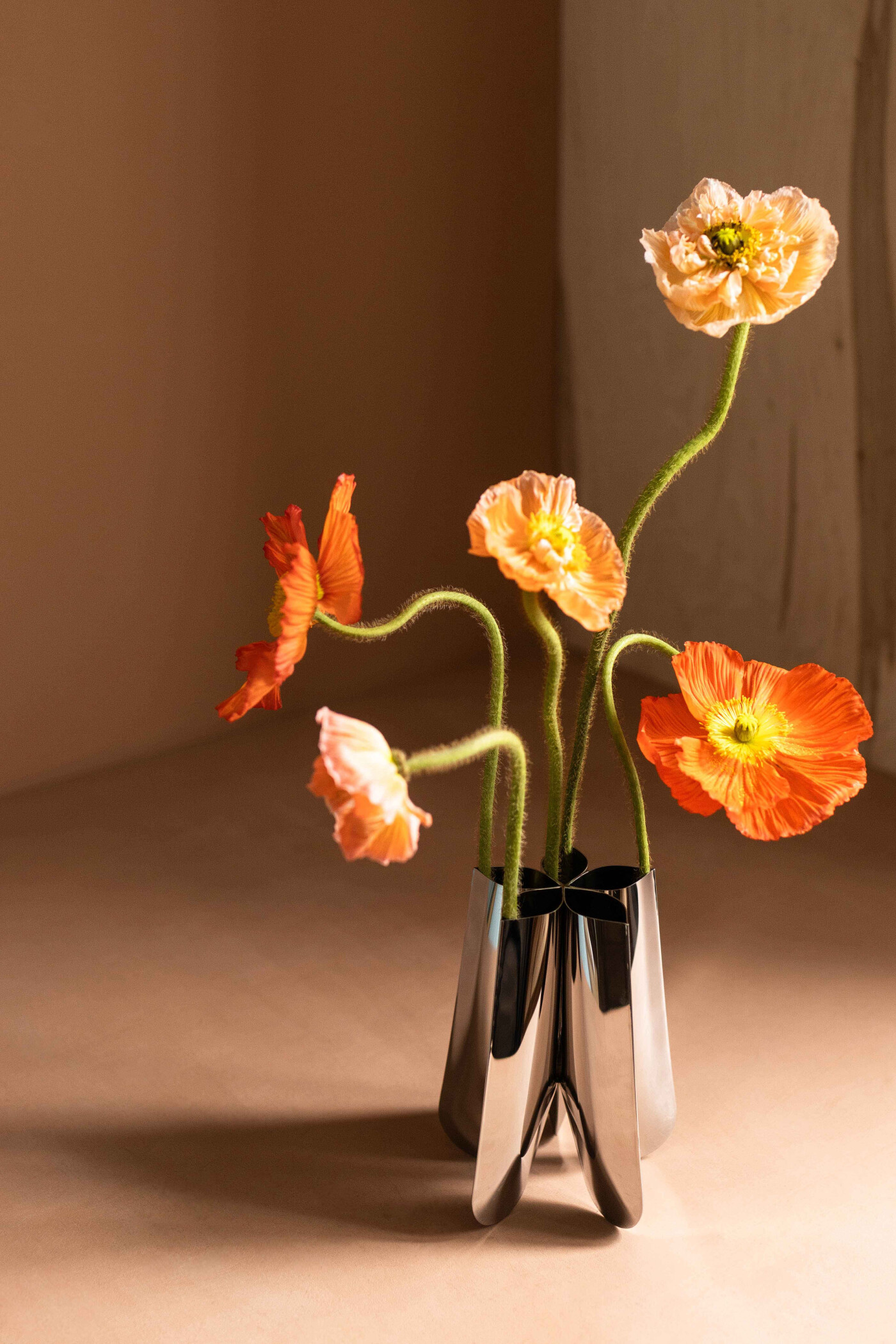 ZIETA_ROTATION_VASE_KWIATY&MIUT-we-VZORACH