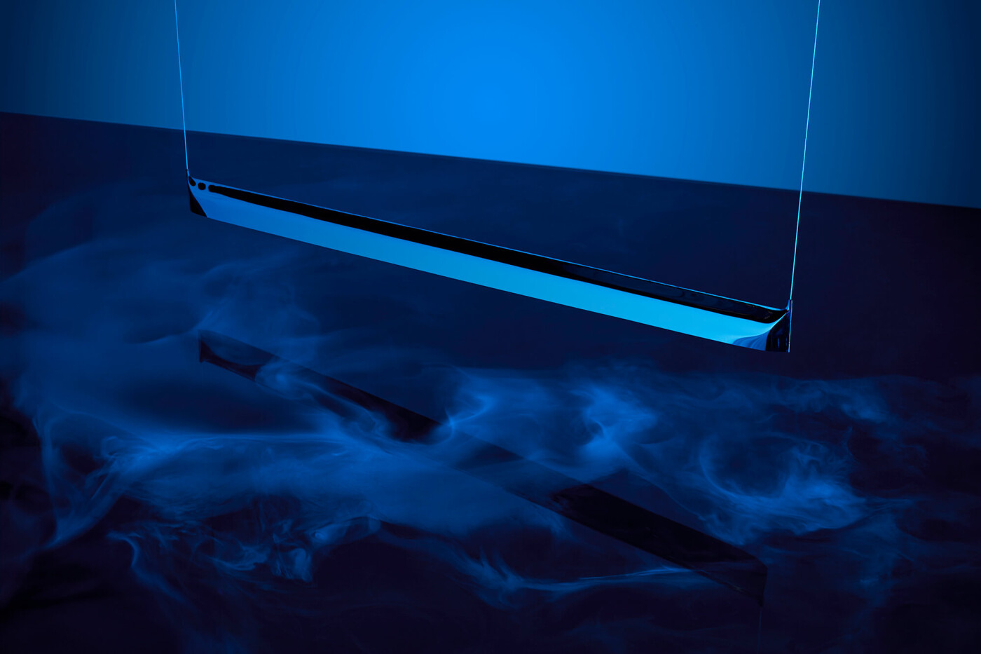 Zieta_BLADE_inox_polished_Zieta_Lighting_1_fot_Weronika Trojanowska