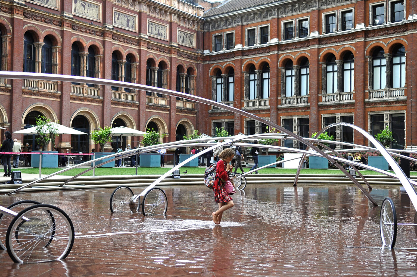 Blow and Roll - Victoria Albert Museum London