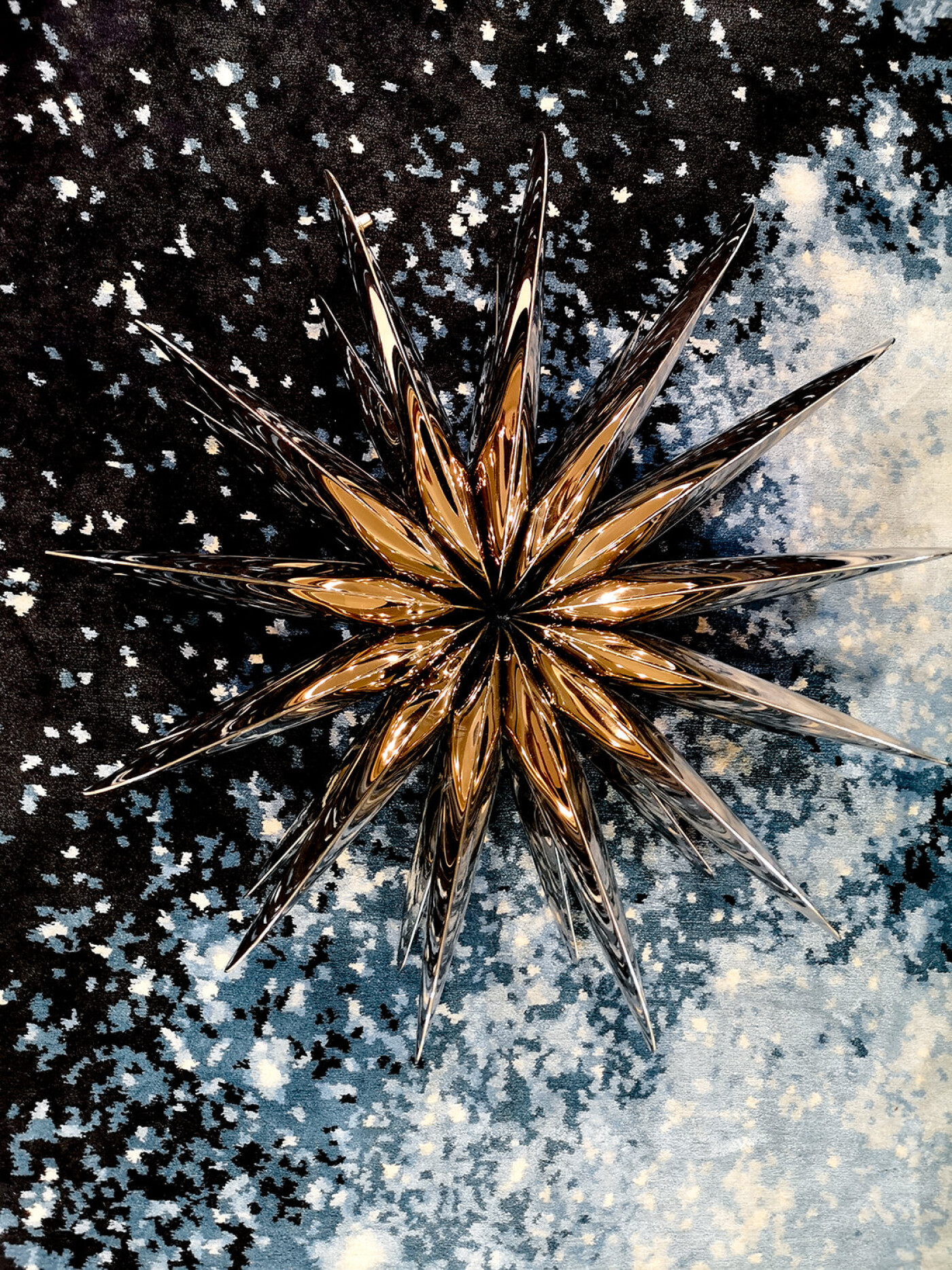 Zieta_STEEL_IN_ROTATION_COFFEE_TABLE_glass_top_flamed_gold_base_Heat_Collection_2