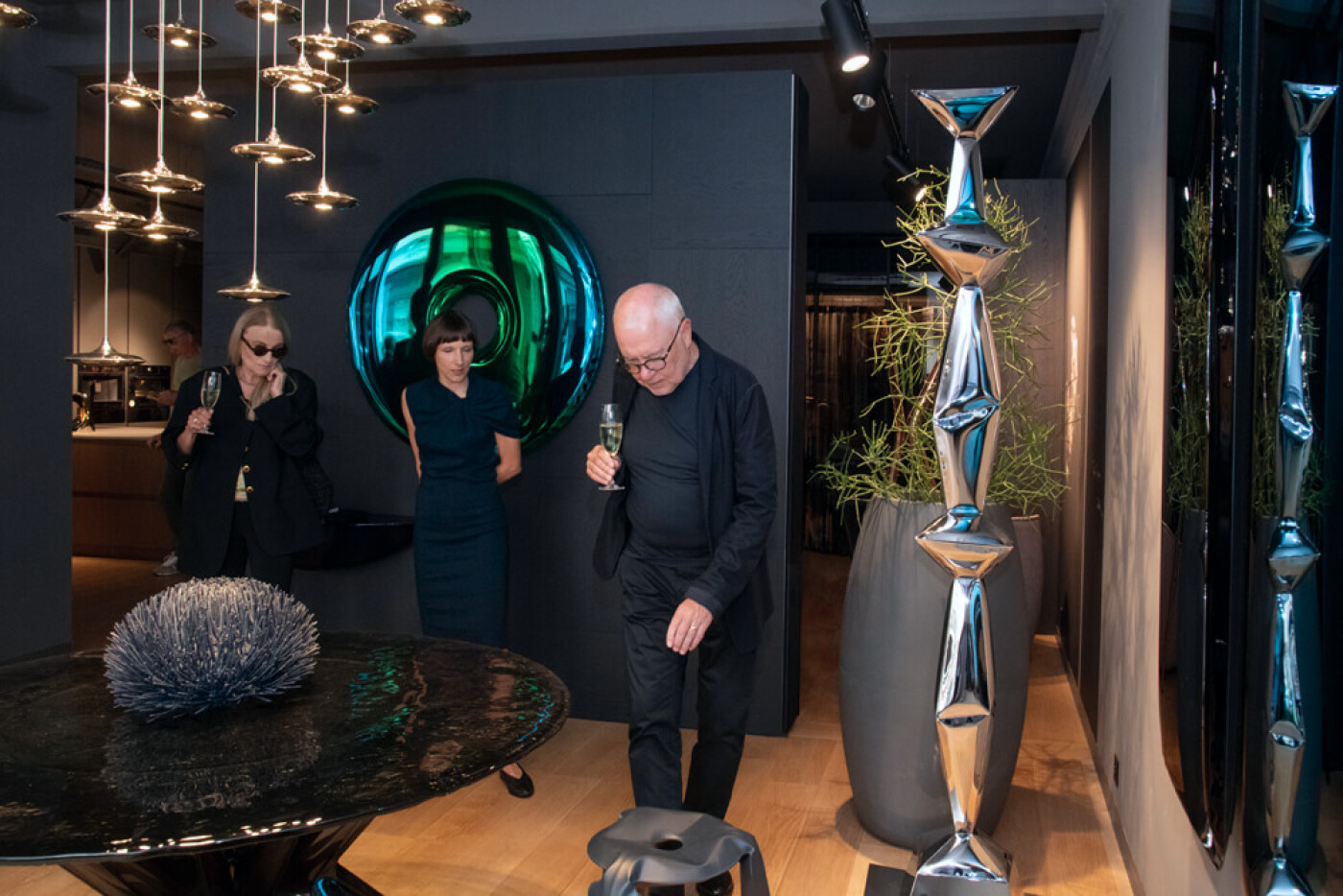 Zięta’s metal meanings reflected in Côte d'Azur 2