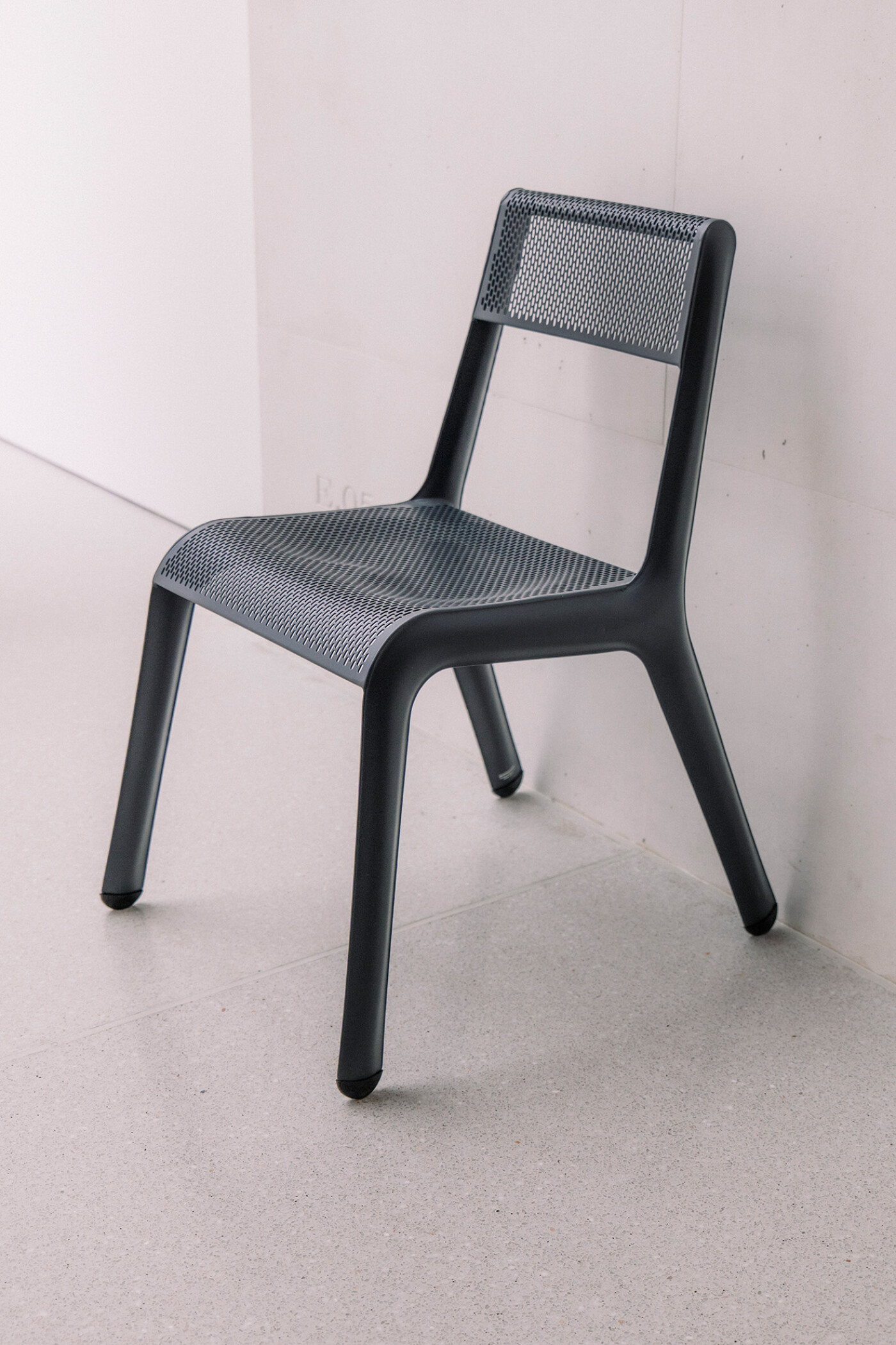 Ultraleggera_black_fot_Jakub_Musialski_45