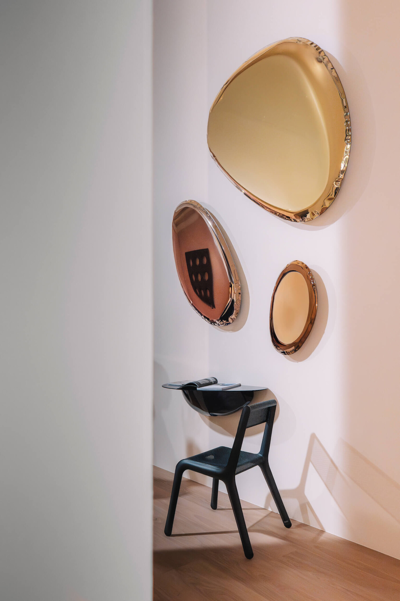 Zieta_Rondo_brass_gold_copper_gold_bronze_gold_aurum_collection_fot_Jakub_Musialski_1