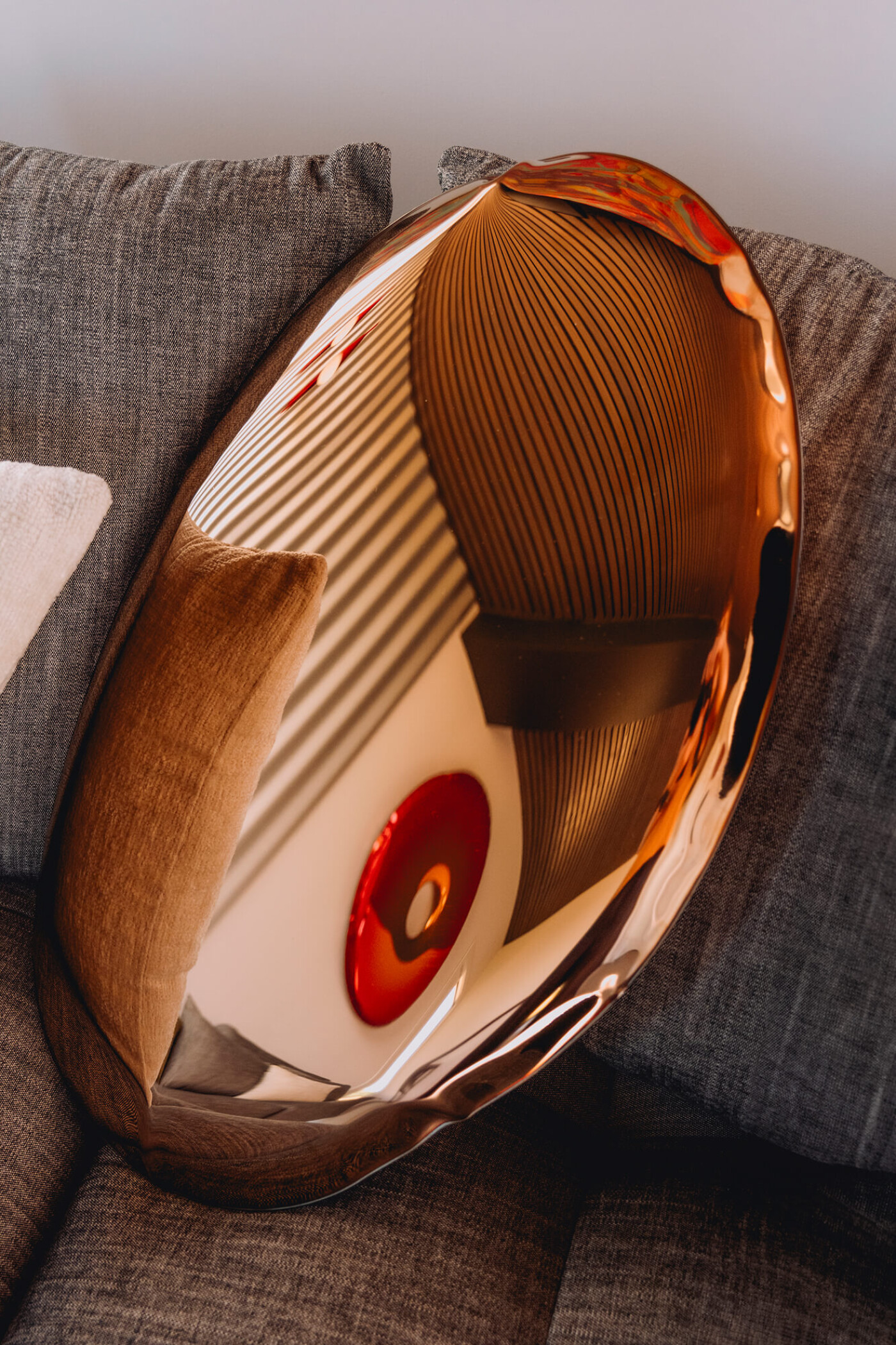 Zieta_Tafla_O_copper_gold_aurum_collection_fot_Jakub_Musialski_4