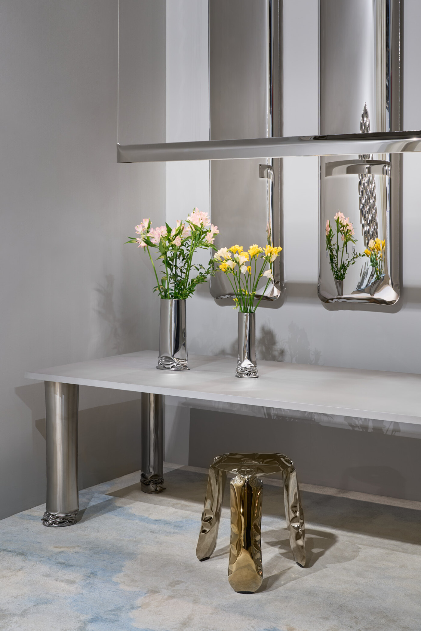 Zieta_BLADE_inox_polished_Zieta_Lighting_fot. Design in Pictures_