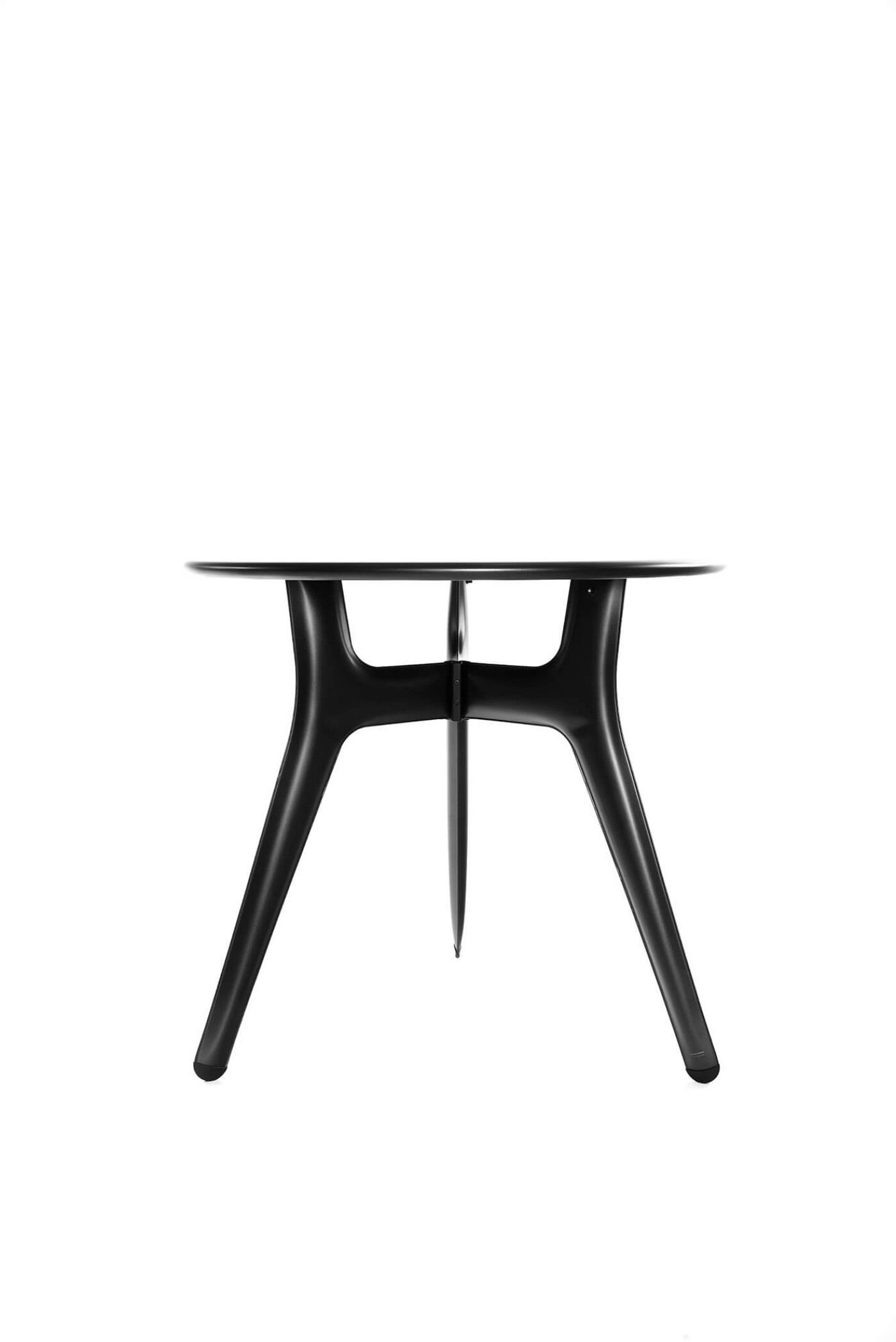 Zieta_Ultraleggera_Round_Table_anodic_black_Zieta_Collection_6-kopia