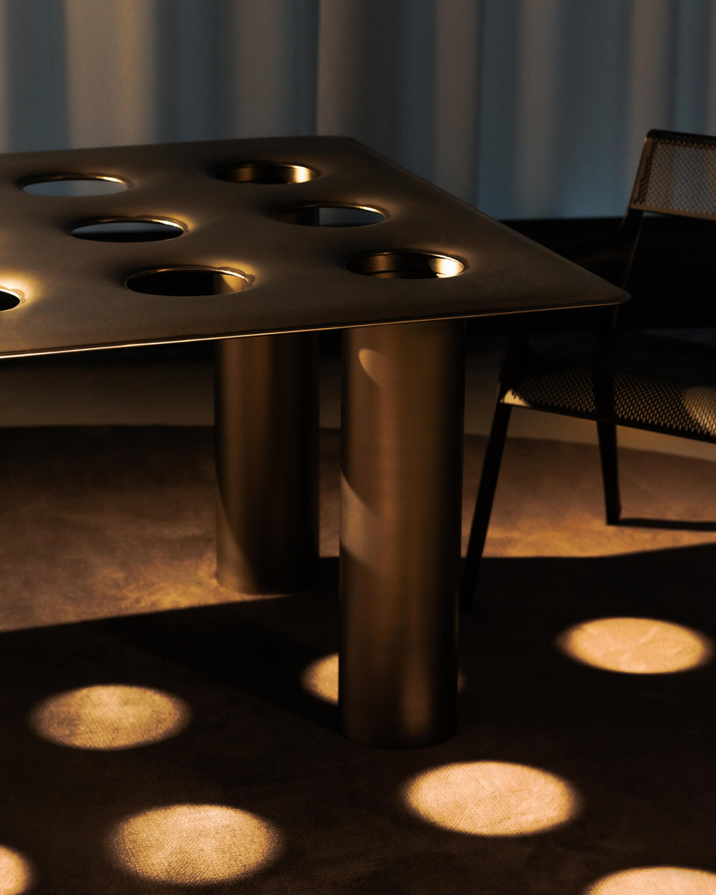 ZIETA_CONSTRUCTIONS_Ph_Szymon_Jędrzejewski_Light_Alex_Iwański_Model_Jaśmina_Dmyszewicz_production_Julia_Leus_1