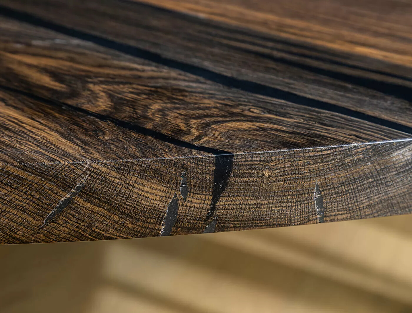 Zieta_CHIPPENSTEEL_TABLE_top_Warsaw_Home_2022_photo_by_Weronika_Trojanowska___large_1400_1064