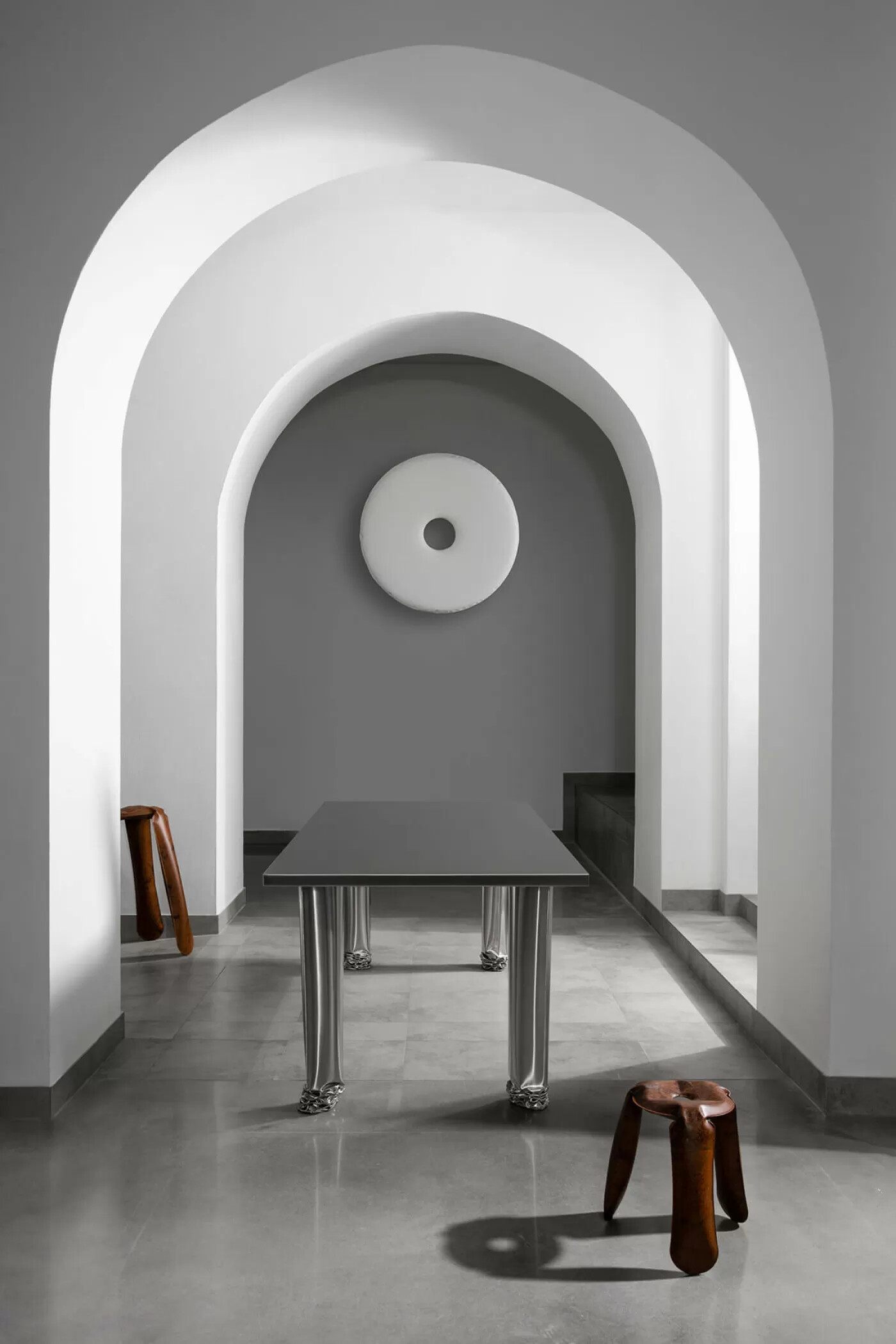 Zieta_CRASH_TABLE_inox_Zieta_Collection_RONDO_white_matt_Cotton_Candy_Collection_PLOPP_Stool_Standard_Kitchen_photo_by_Weronika_Trojanowska___large_1400_2100