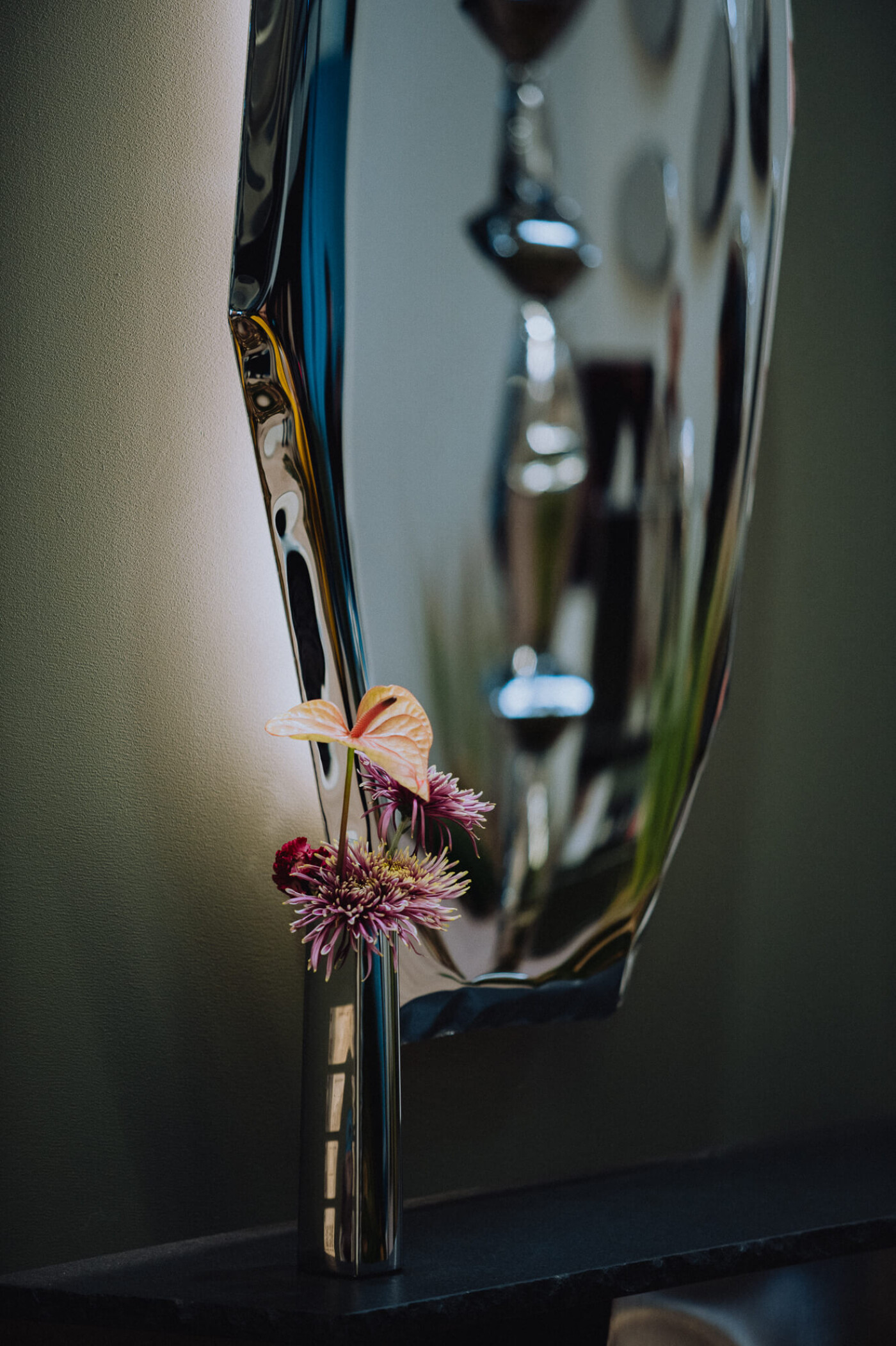 zieta_TAFLA_C_LED_inox_polished_zieta_lighting_photo_Adam_Rajczyba_19