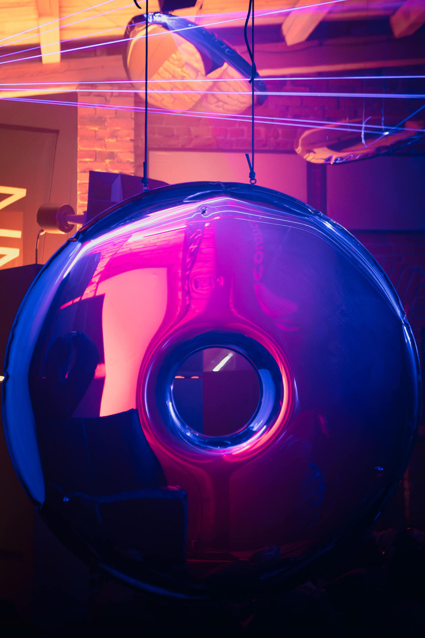 zieta rondo mirror in a colorful lighting