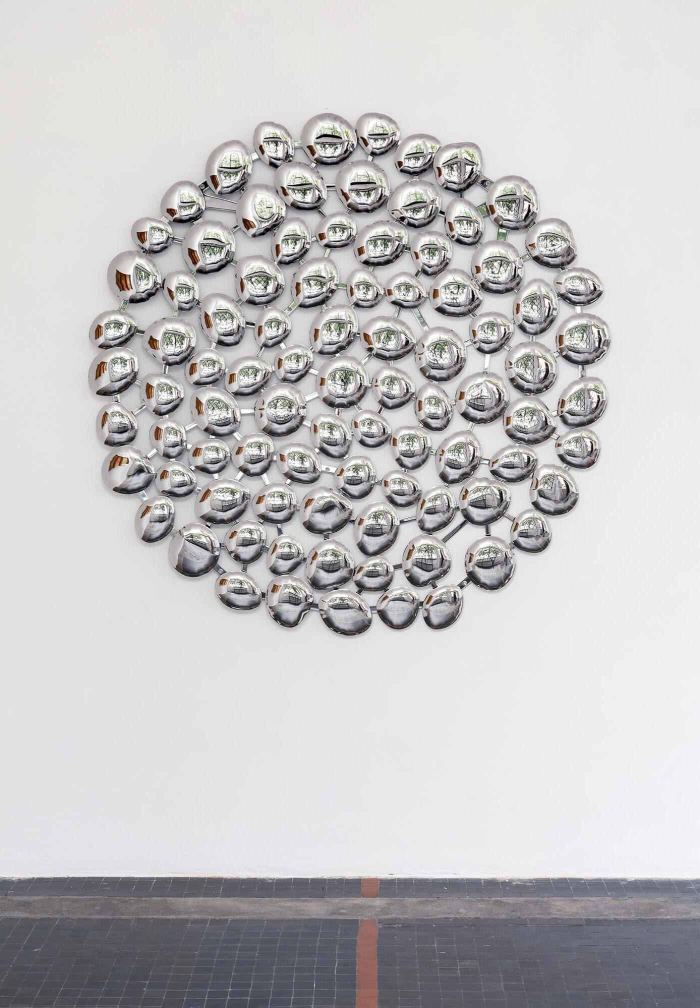 Zieta Inflated steel mirror Mercury Inox Polished