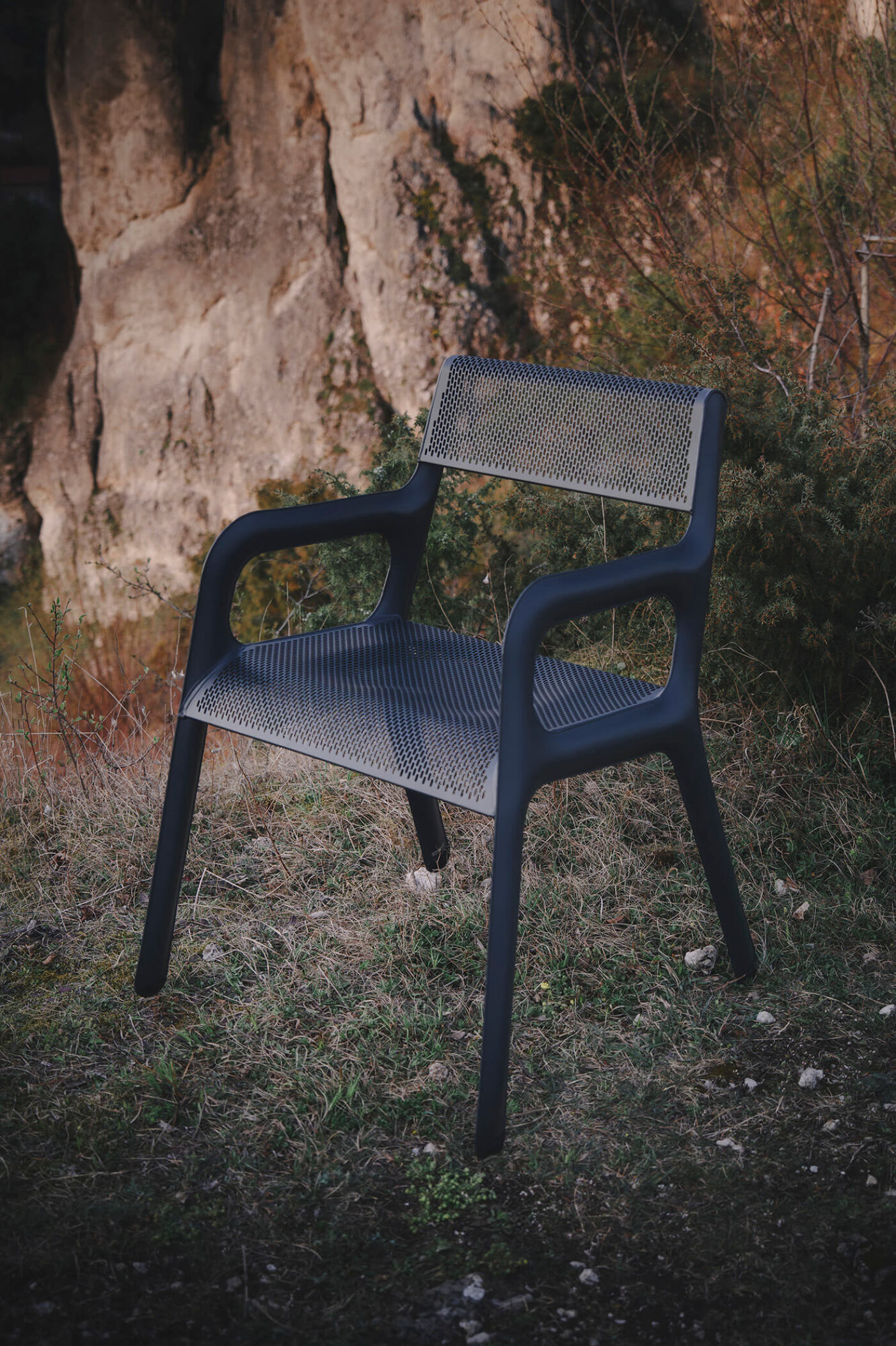 Ultraleggera Armchair Black Matt 9005