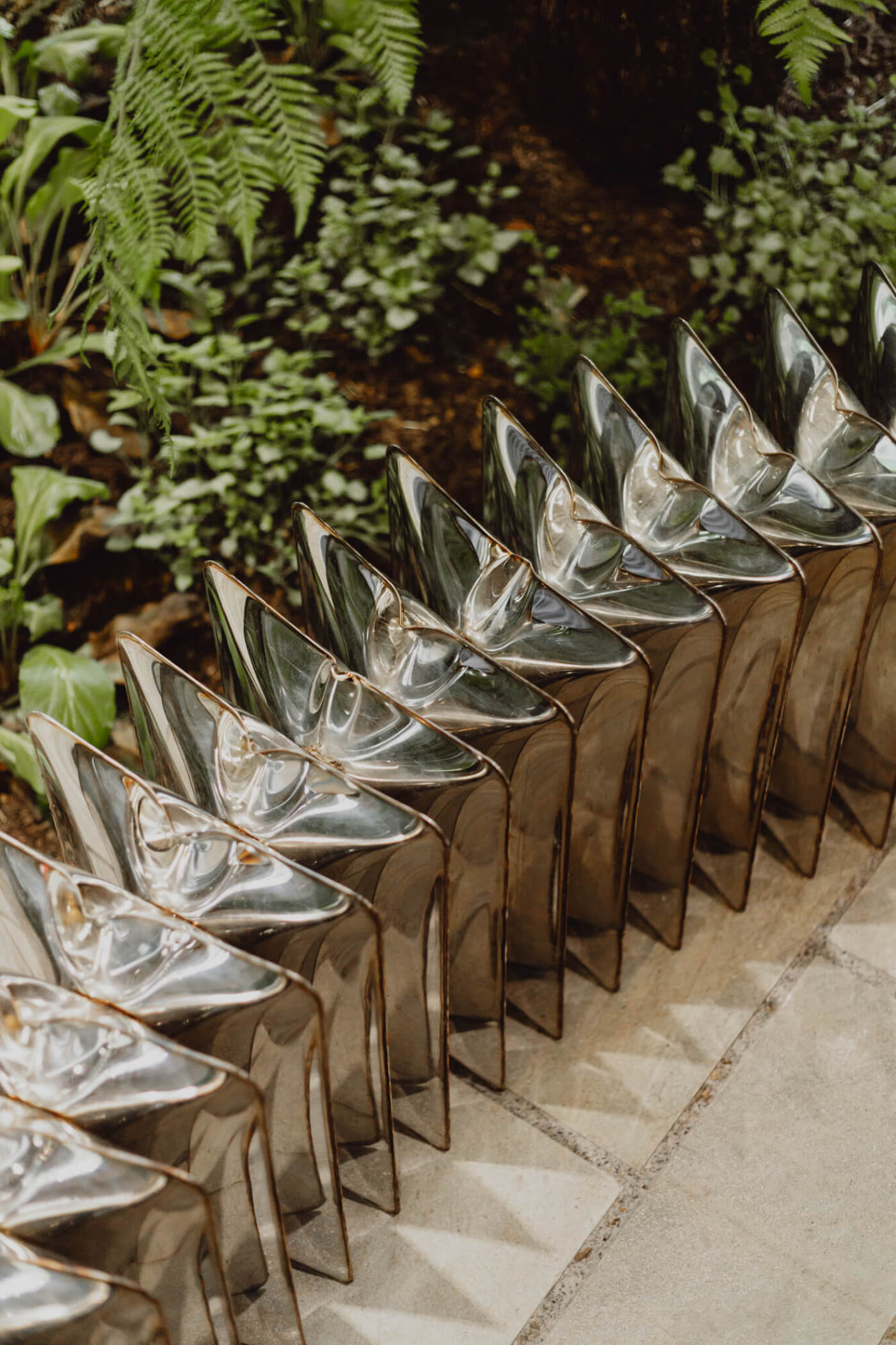 zieta whispers bench close-up