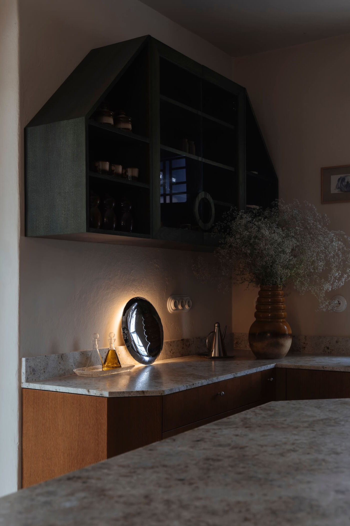 zieta kin lamp on a kitchen counter