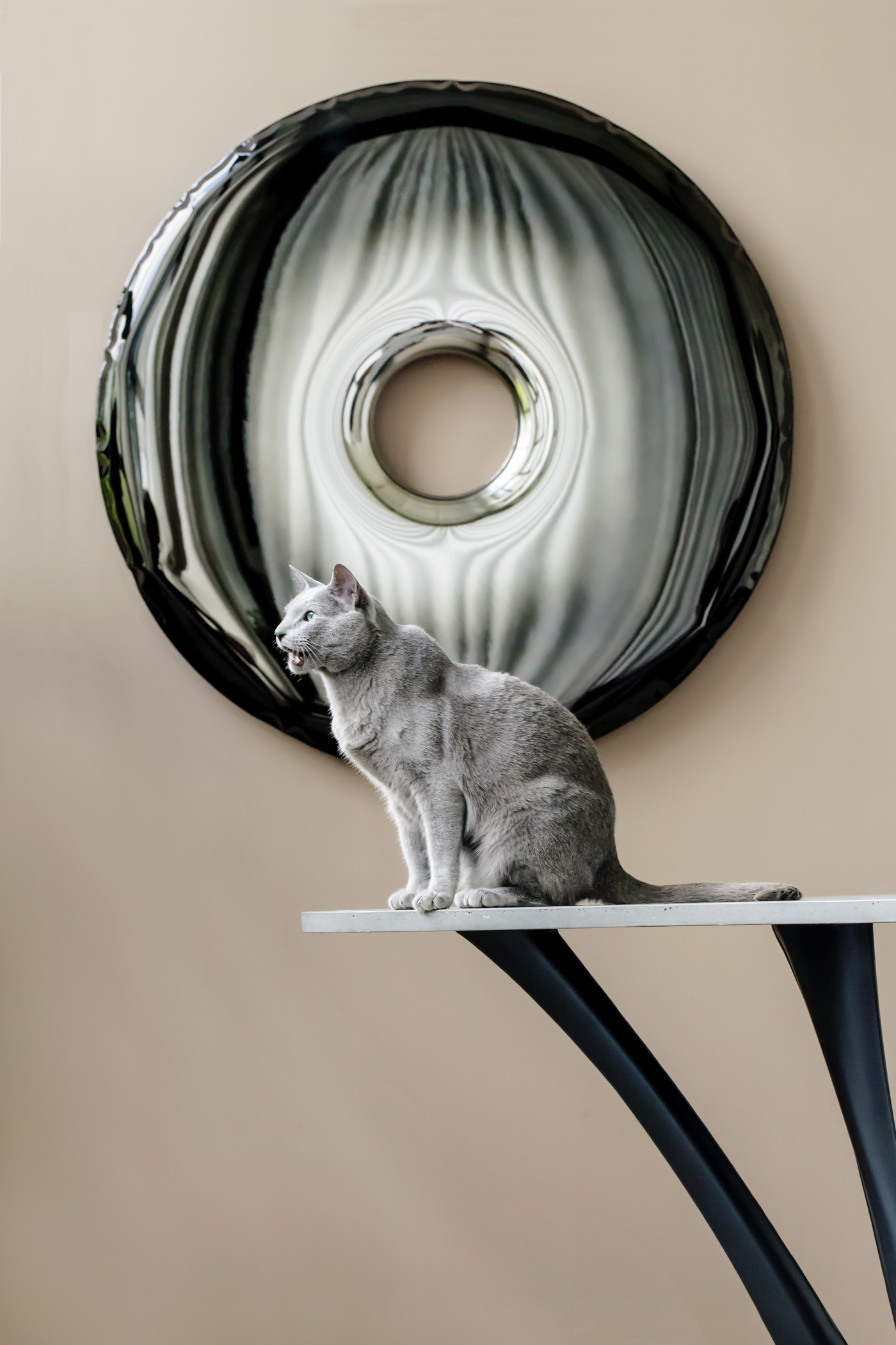 Zieta_RONDO_Mirror_dark_matter_Transitions_Collection_photo_Ada_Gruszka_3