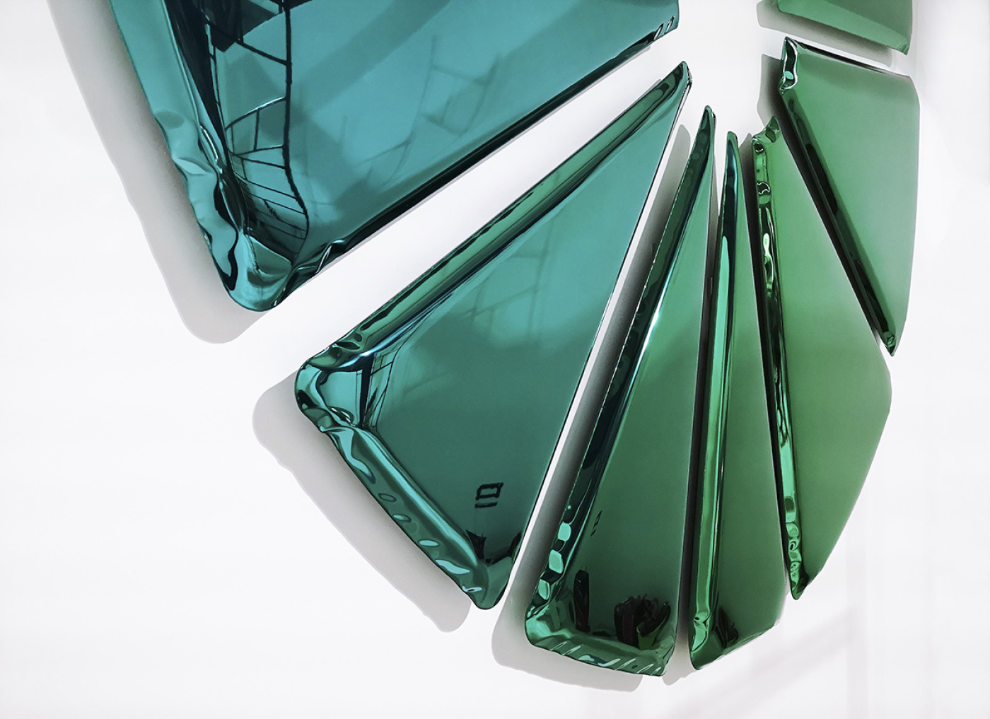 zieta_Nucleus_emerald-sapphire_Gradient_Collection