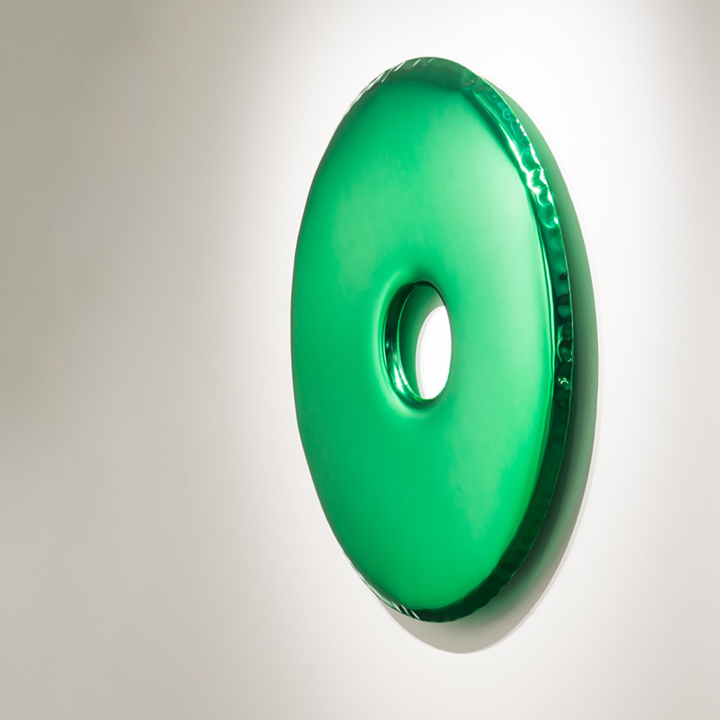 zieta_Rondo_mirror_emerald_gradient_collection_filharmonia_Szczecin