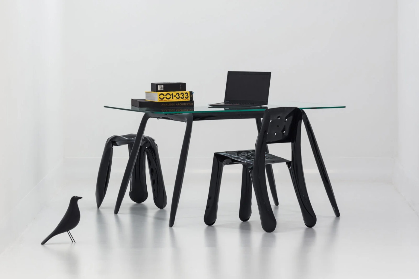 Zieta_Koziol_table_construction_black_glossy_RAL_9005_Zieta_Collection_1