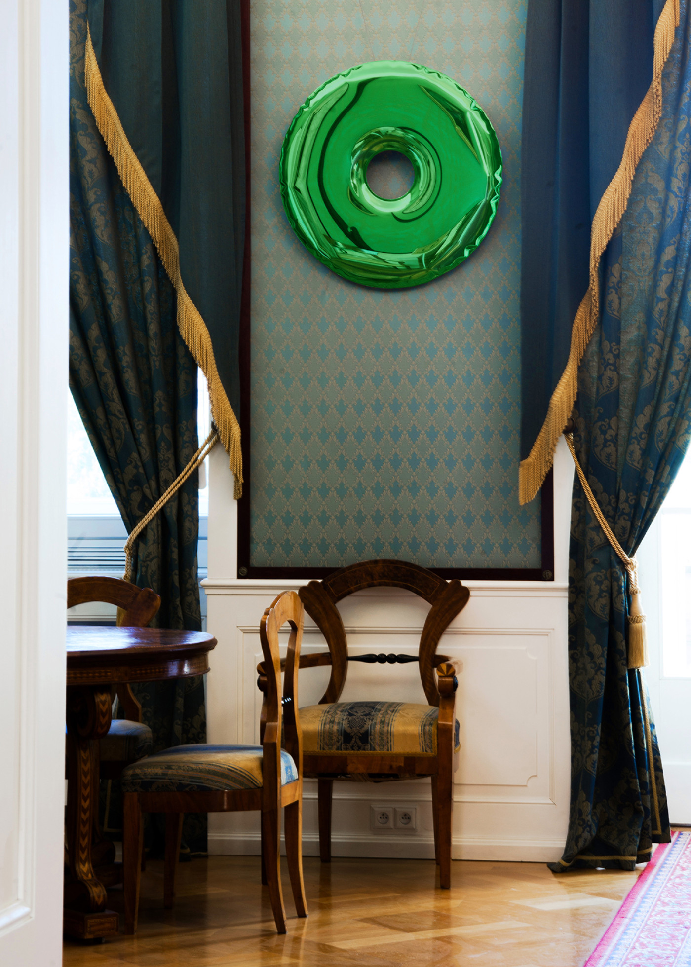 Zieta_RONDO_Mirror_emerald_Gradient_Collection_fot_Marta_Więcek_4_edit_2