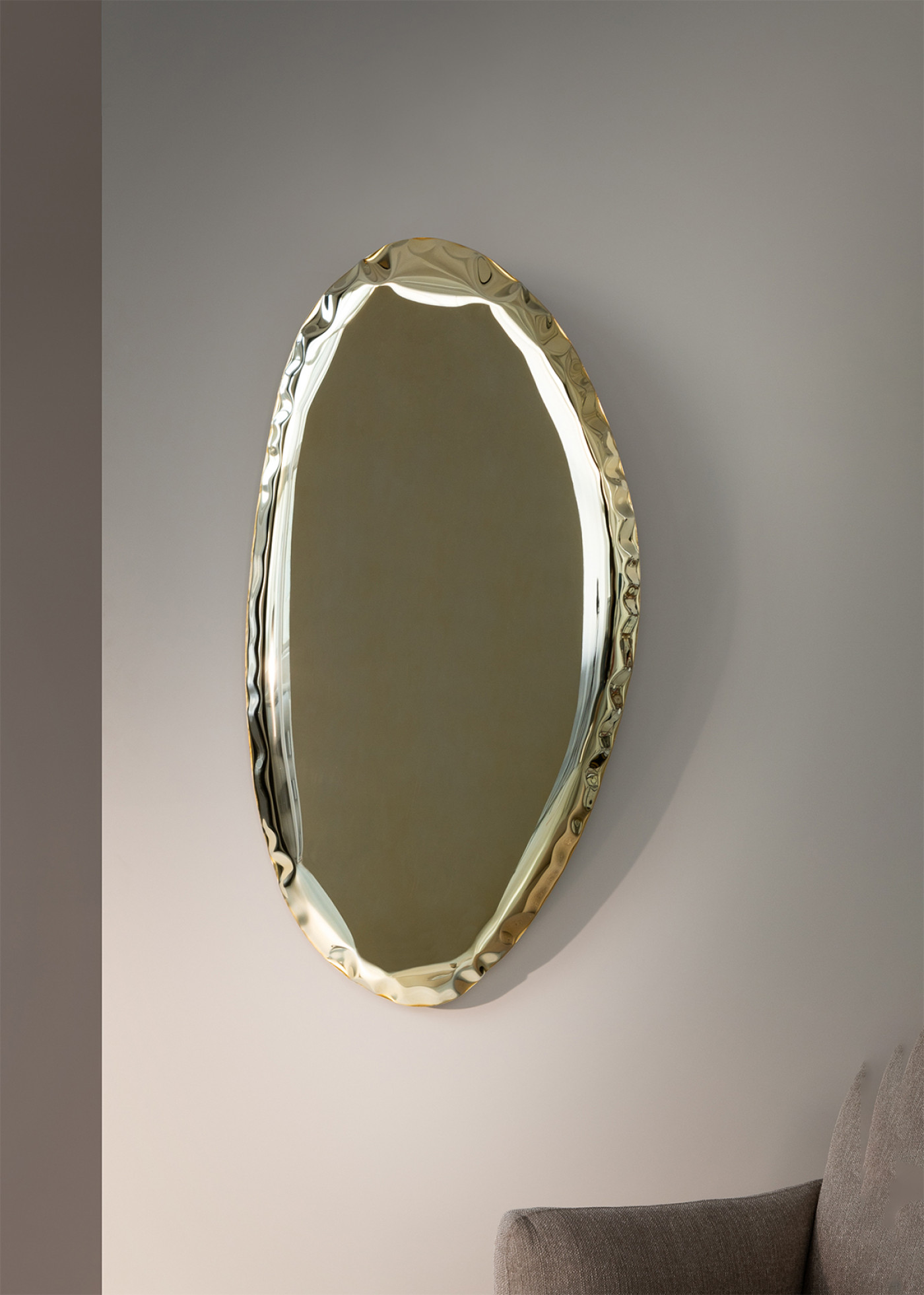 Zieta_Tafla_Mirror_light_gold_Aurum_Collection_fot_Weronika_Trojanowska_interior (2)