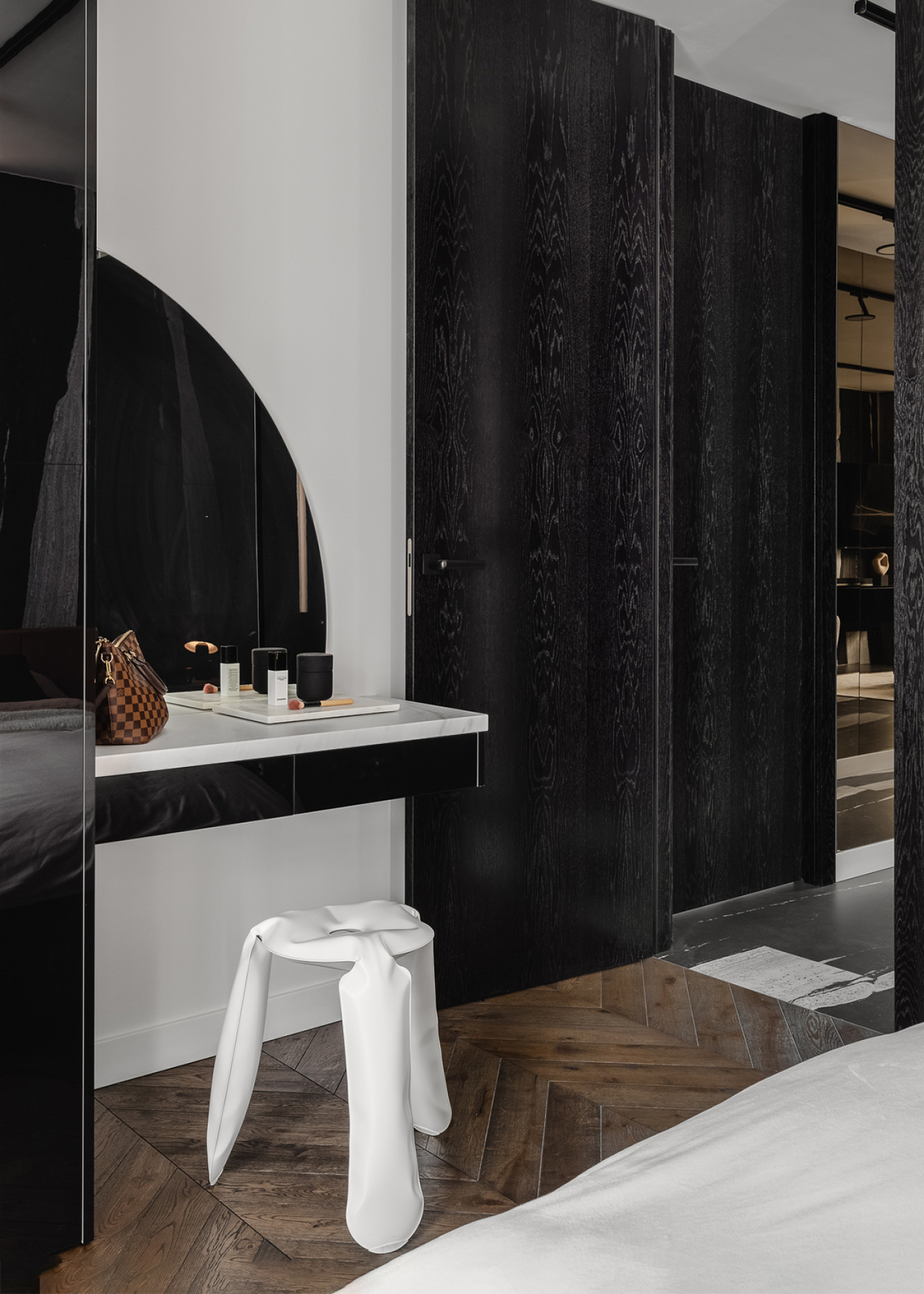 ZIETA STUDIO PLOPP Matt White Design @mossi.atelier Photos @polewanyphotos 4 (1)