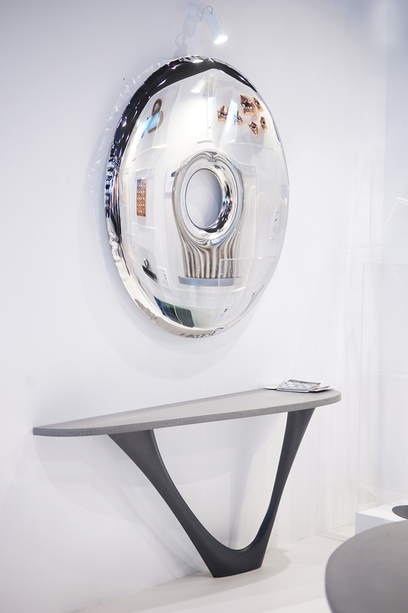 zieta_g-console_concrete_hq_3