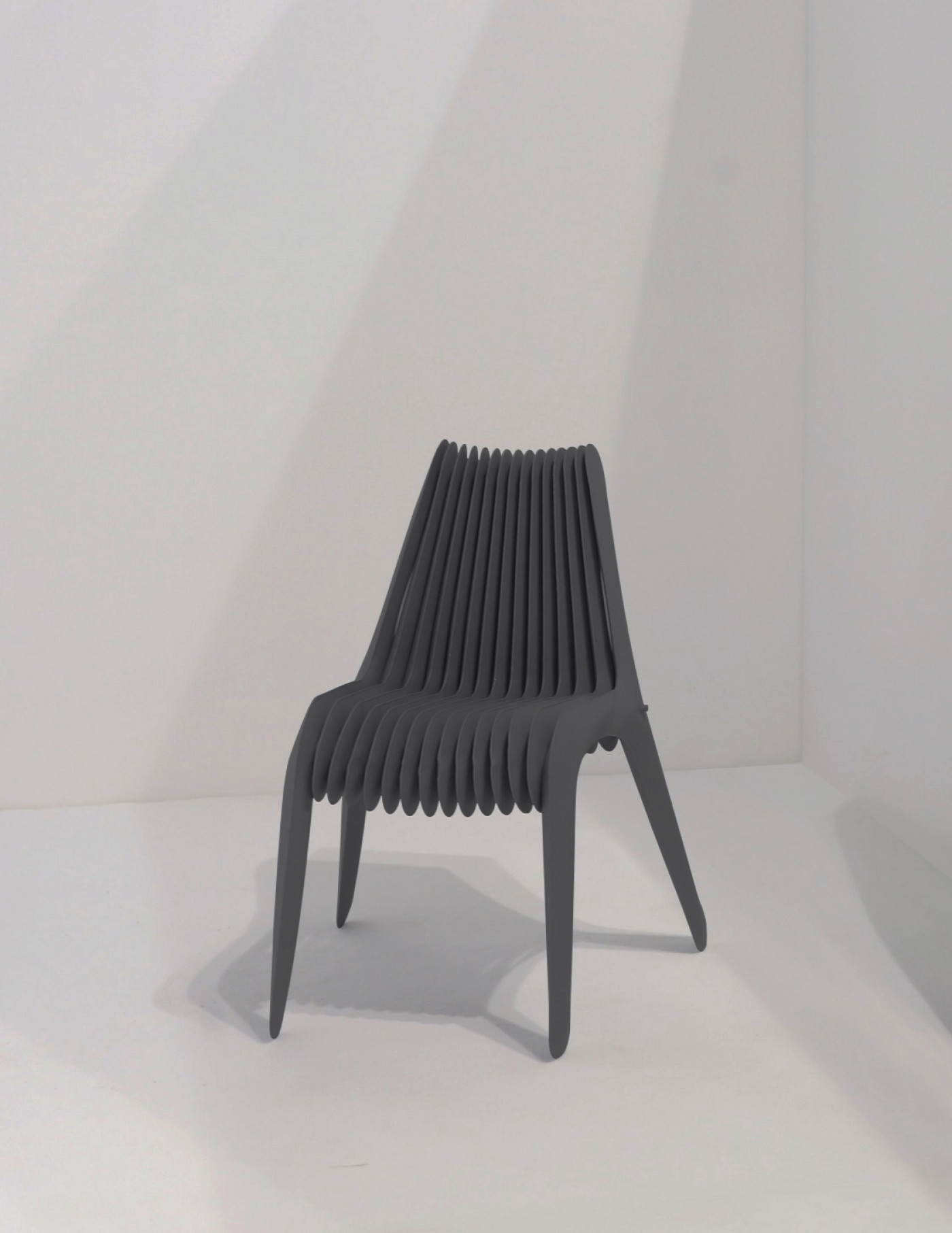 Zieta_SIR_Chair_graphite grey_RAL_7021_Zieta_Collection