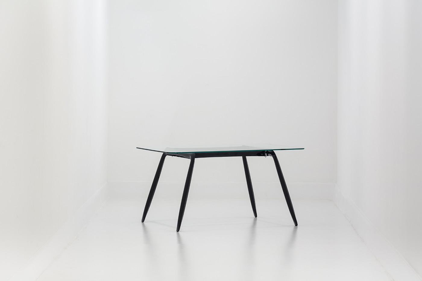 Zieta_Koziol_table_construction_black_glossy_RAL_9005_Zieta_Collection_3