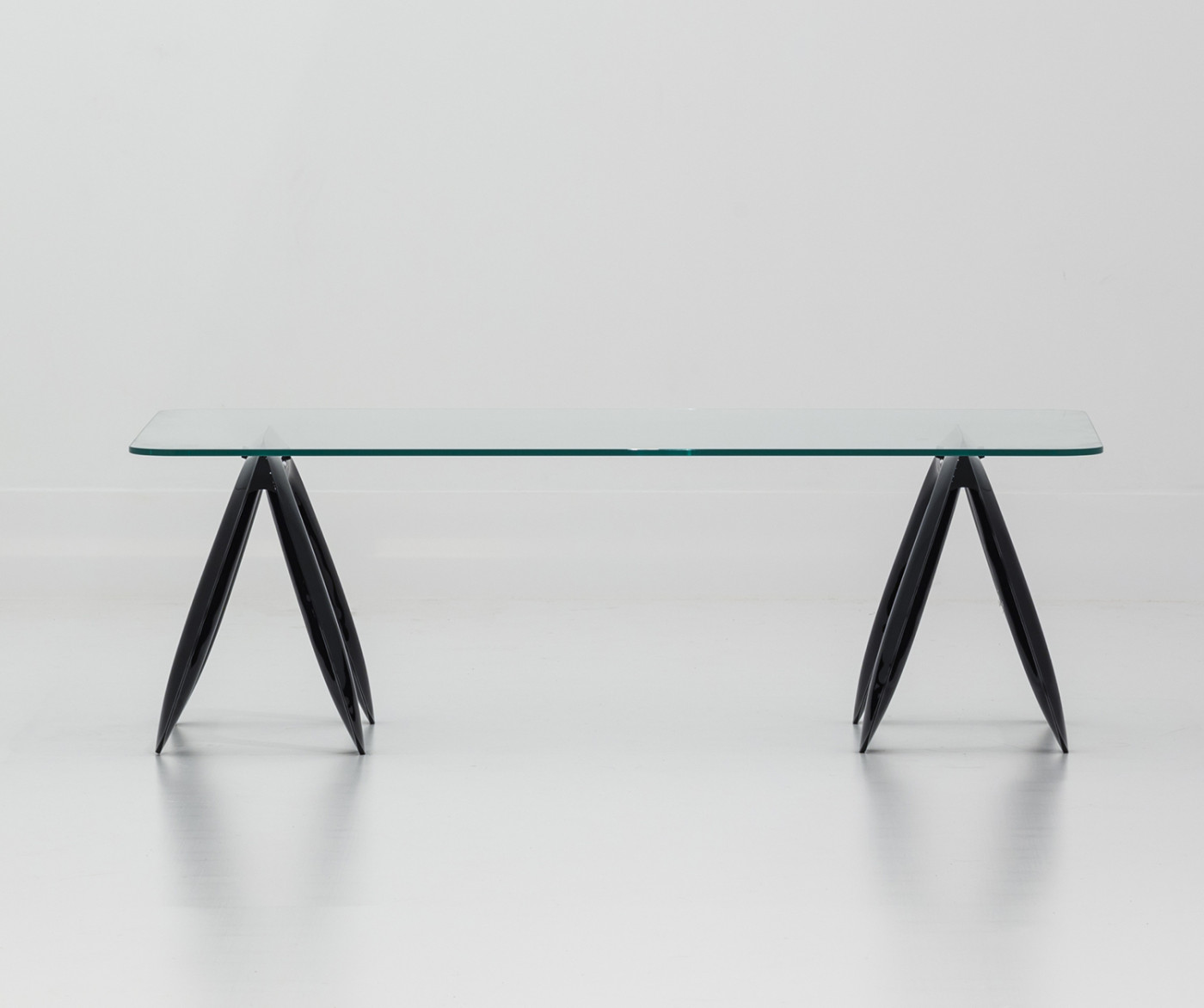 Zieta_Kozka_table_construction_black_glossy_RAL_9005_Zieta_Collection_5