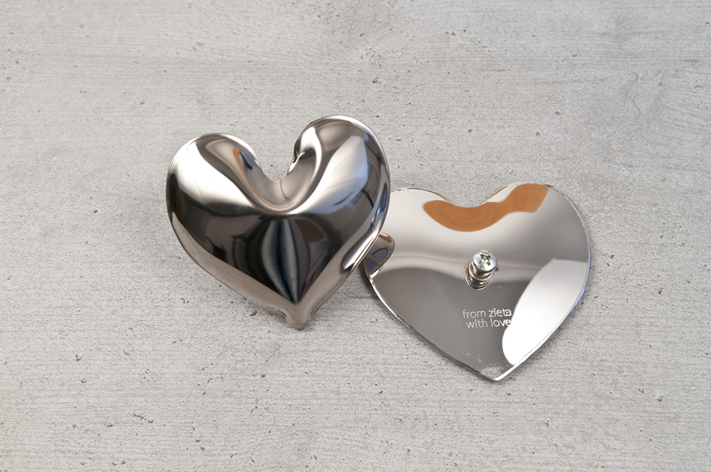 Zieta_Hot-Heart_inox_polished_Zieta_Collection_6