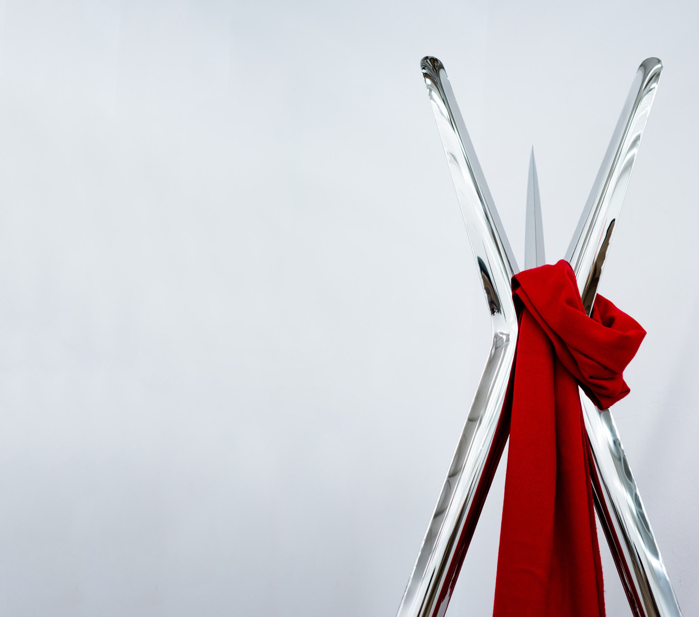 snopek hanger made of inflated metal 
