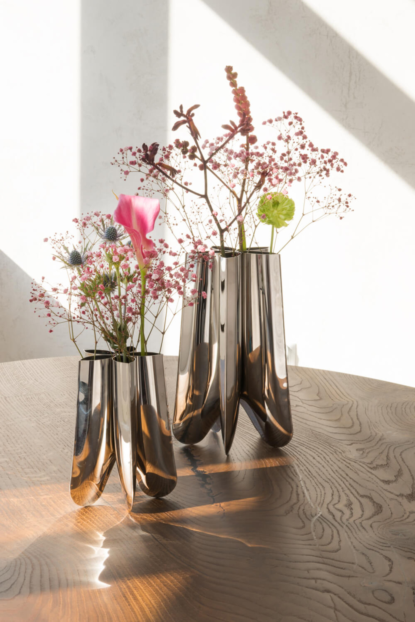 rotation vases made of inflated steel
