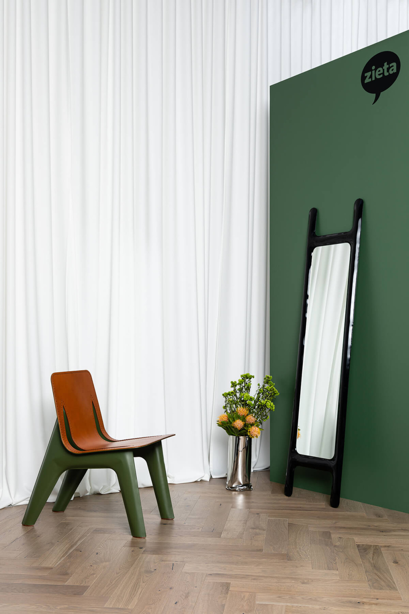 Zieta_J-CHAIR_leather_olive_green_RAL6003_CRASH_VASE_inox_polished_DRAB_MIRROR_black_glossy_ral_9005_Zieta_Collection_photo_by_Weronika_Trojanowska_1